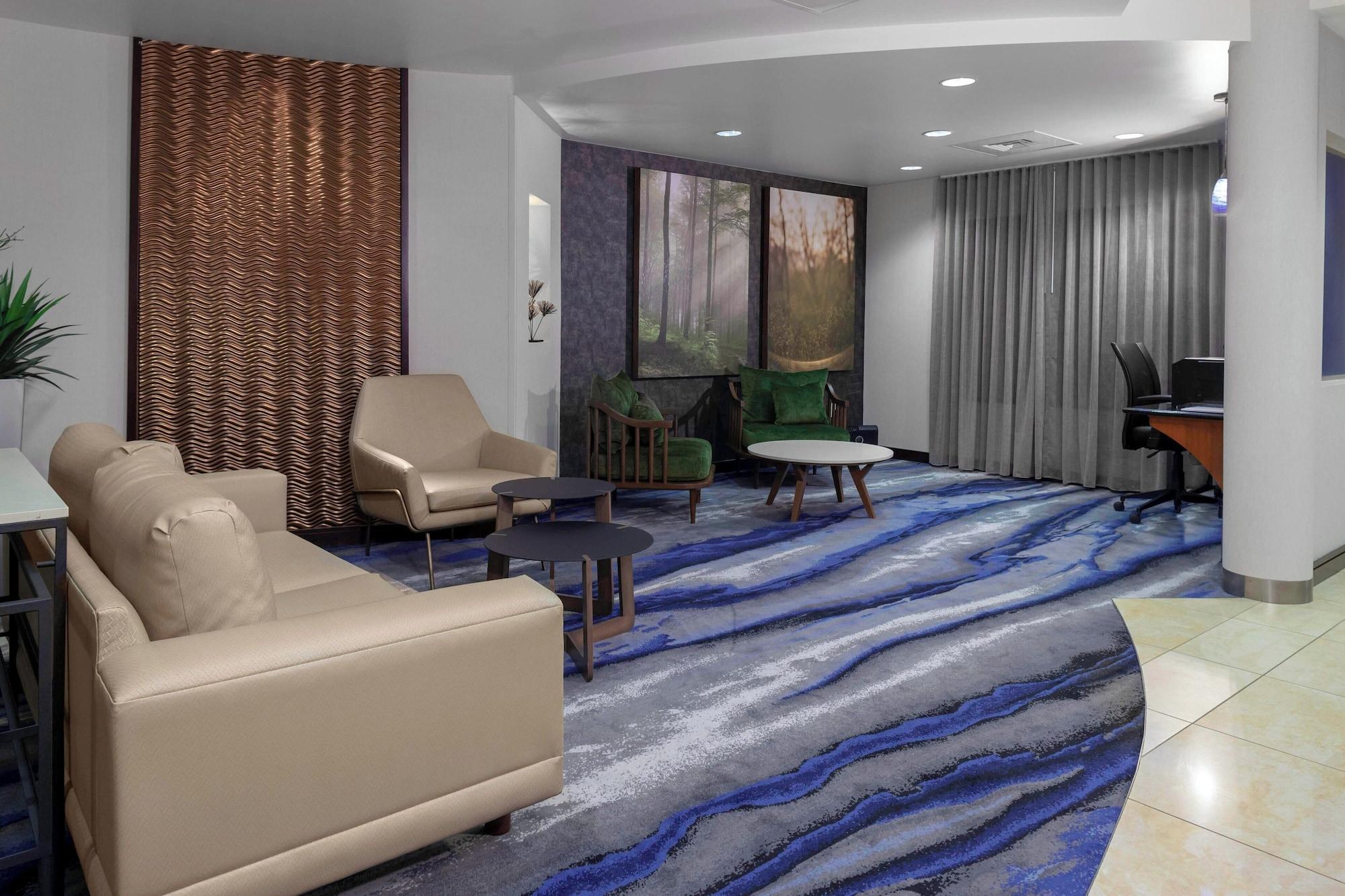 Vista Lobby Fairfield Inn & Suites by Marriott Charlotte Matthews