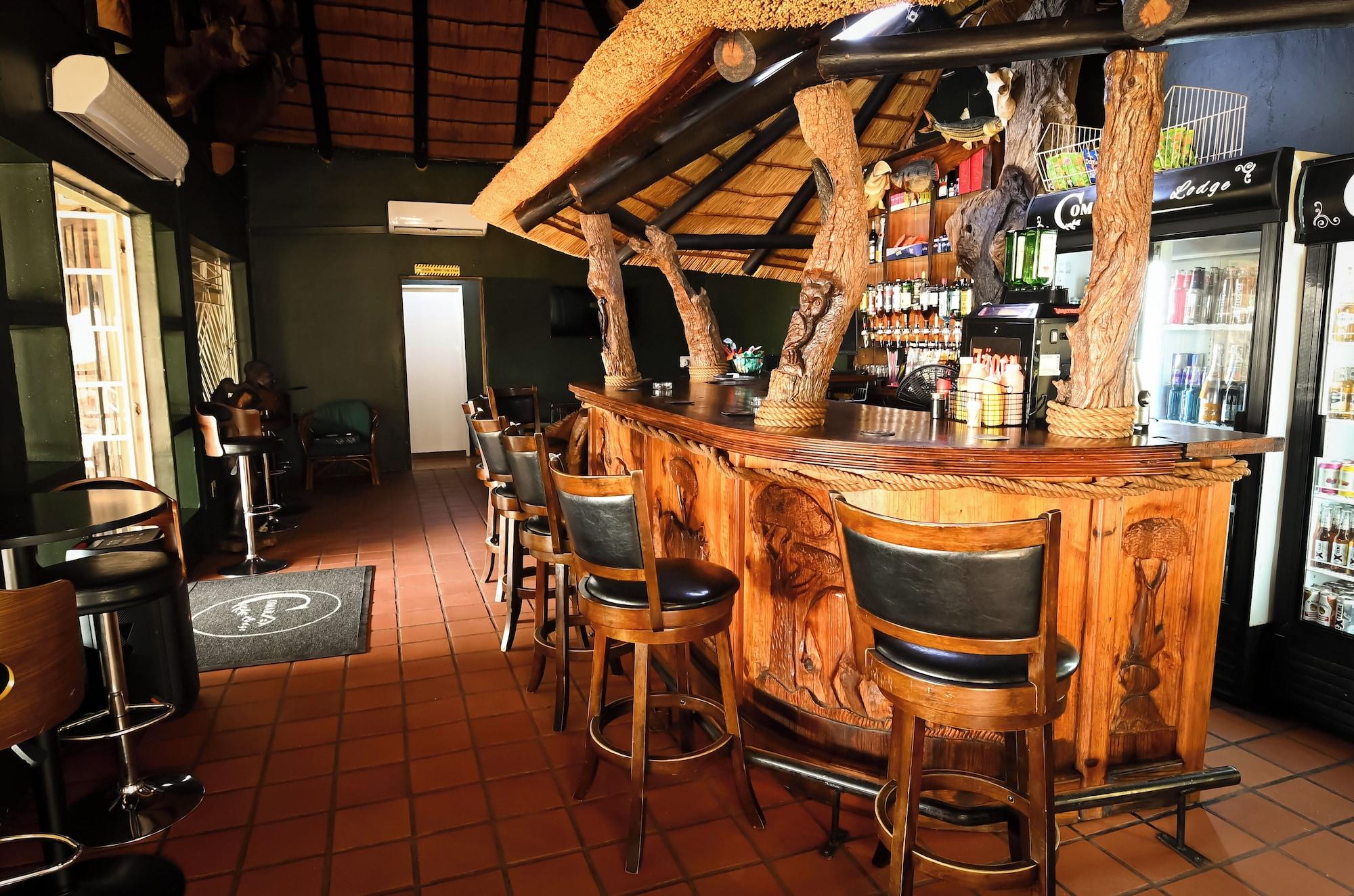 Bar/Salón Comar Lodge