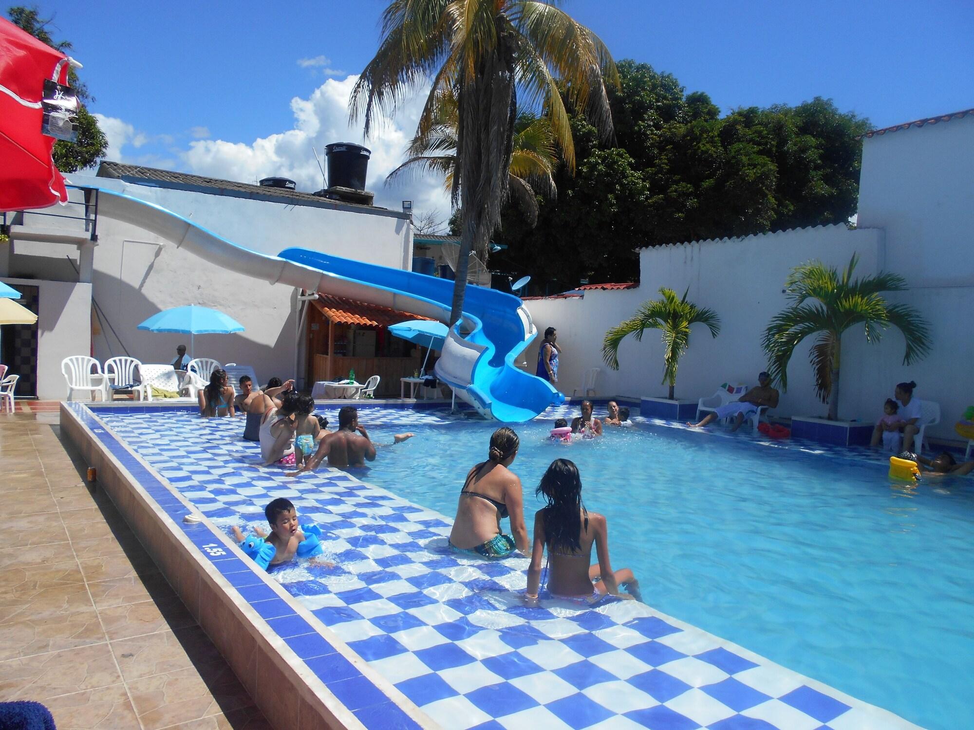 Vista Exterior Hotel Balcones Villa Fernanda 2