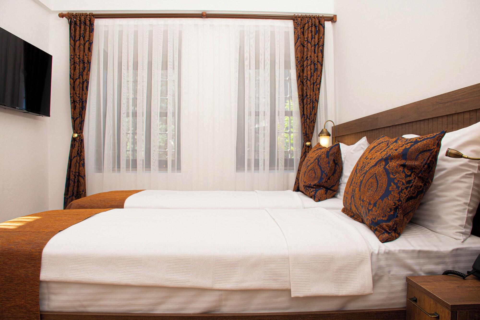 Varios TASHAN1699 OTEL VE RESTORAN