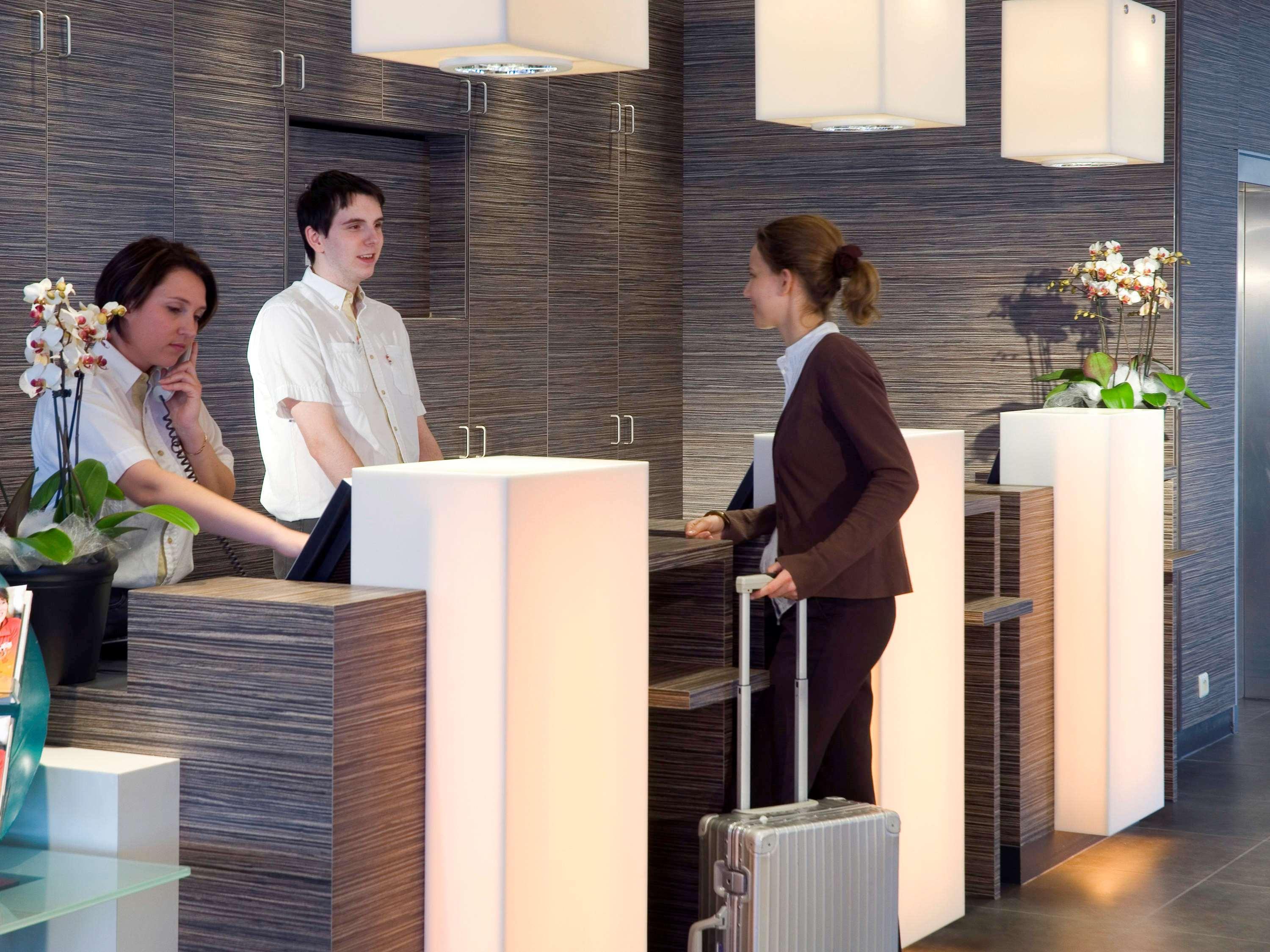 Vista Lobby ibis Antwerpen Centrum