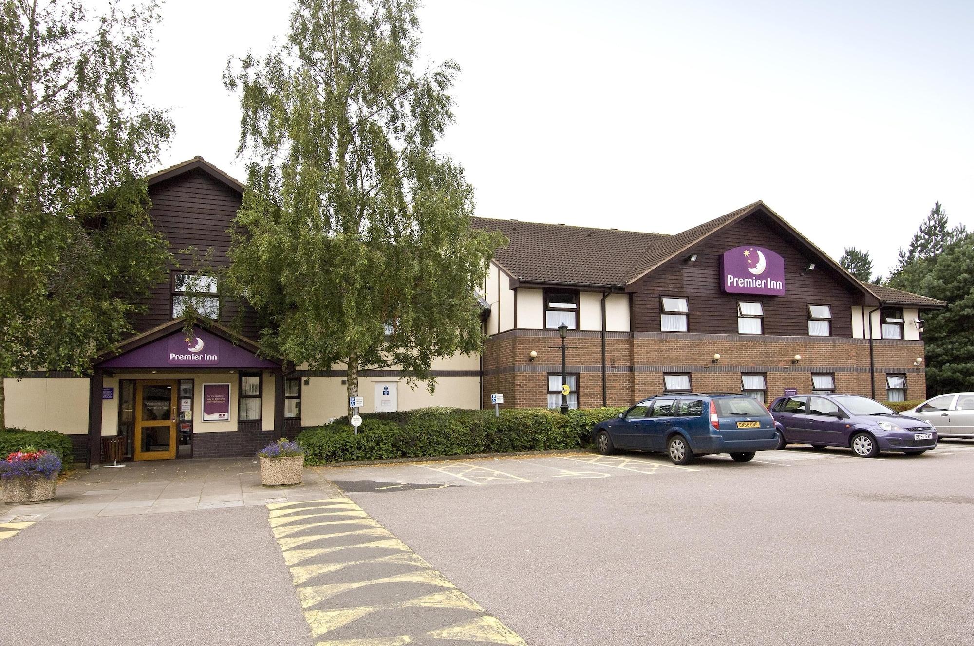 Vista Exterior Premier Inn Solihull South - M42