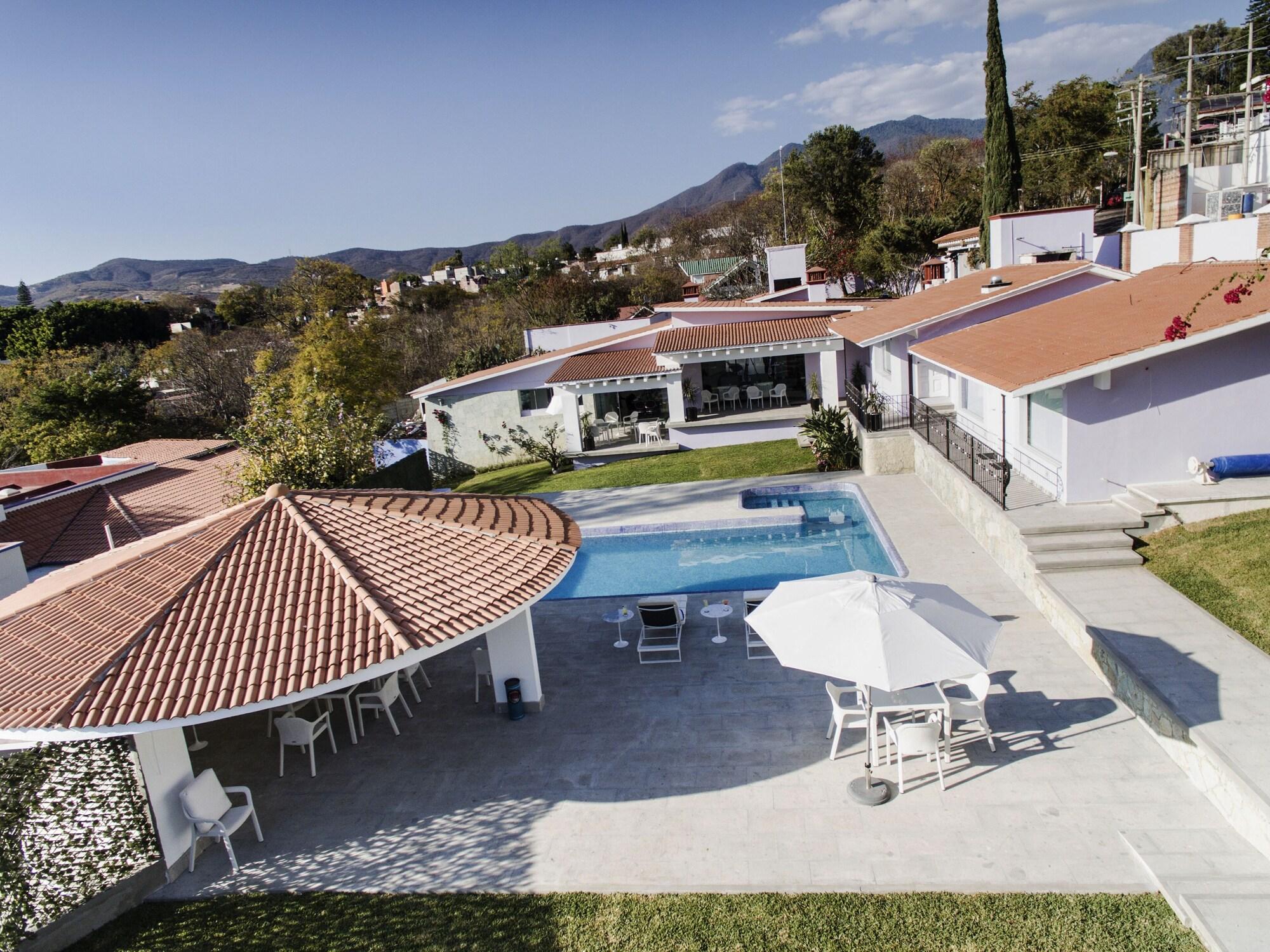 Vista Exterior Mansión María Luxury House