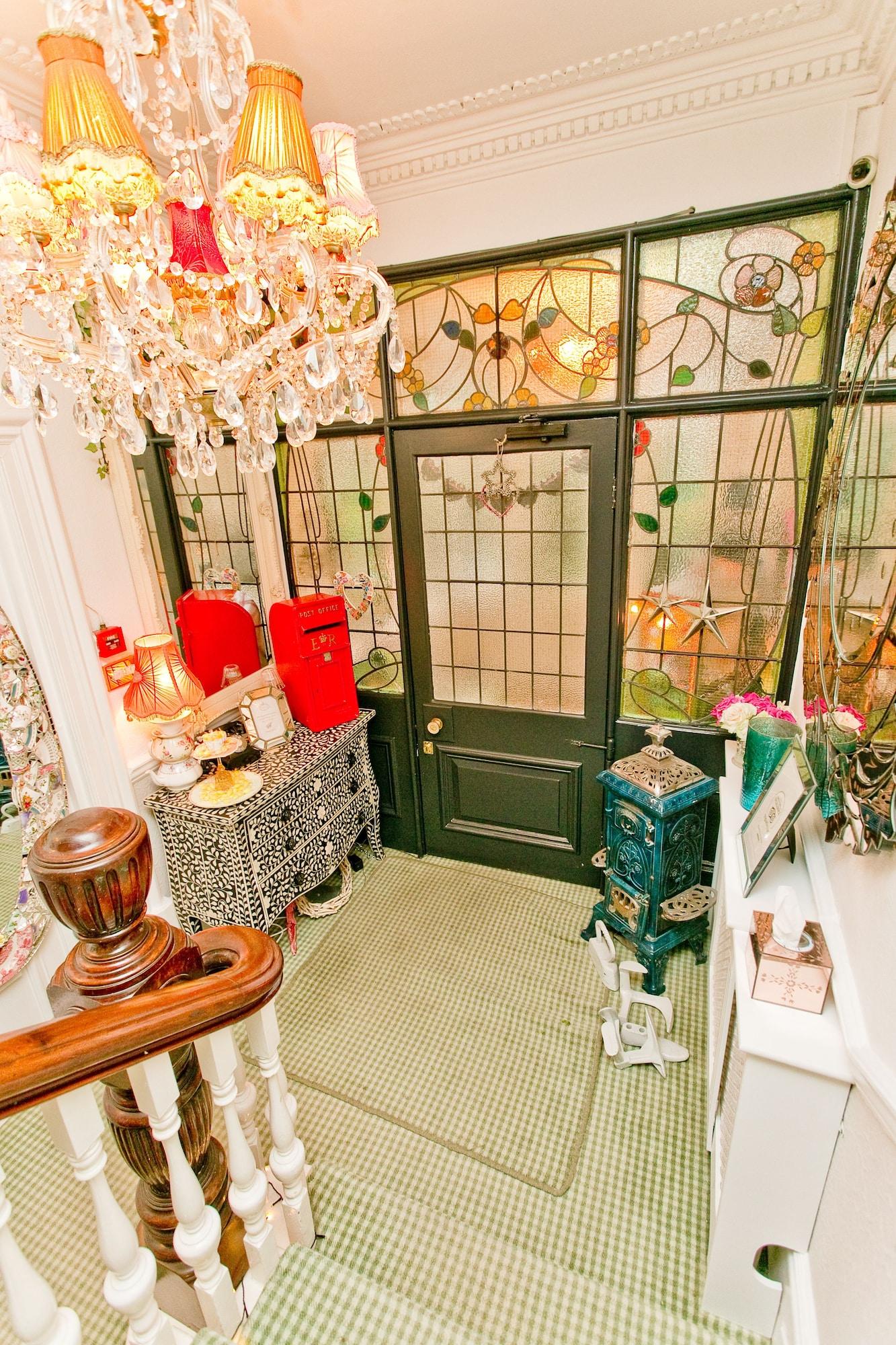 Vista Lobby The Rosebery Boutique Hotel