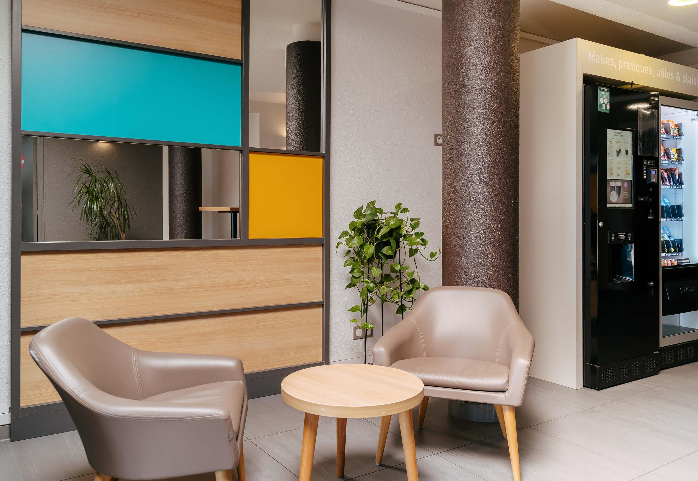 Vista Lobby B&B HOTEL Lorient Caudan