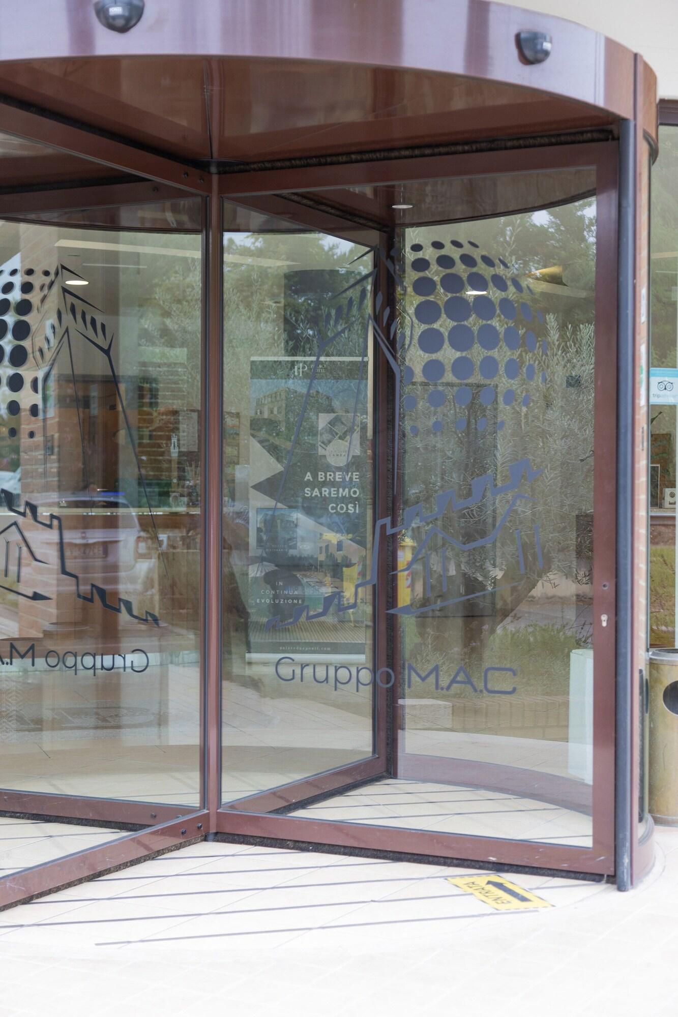 Vista Exterior Palace Hotel Due Ponti