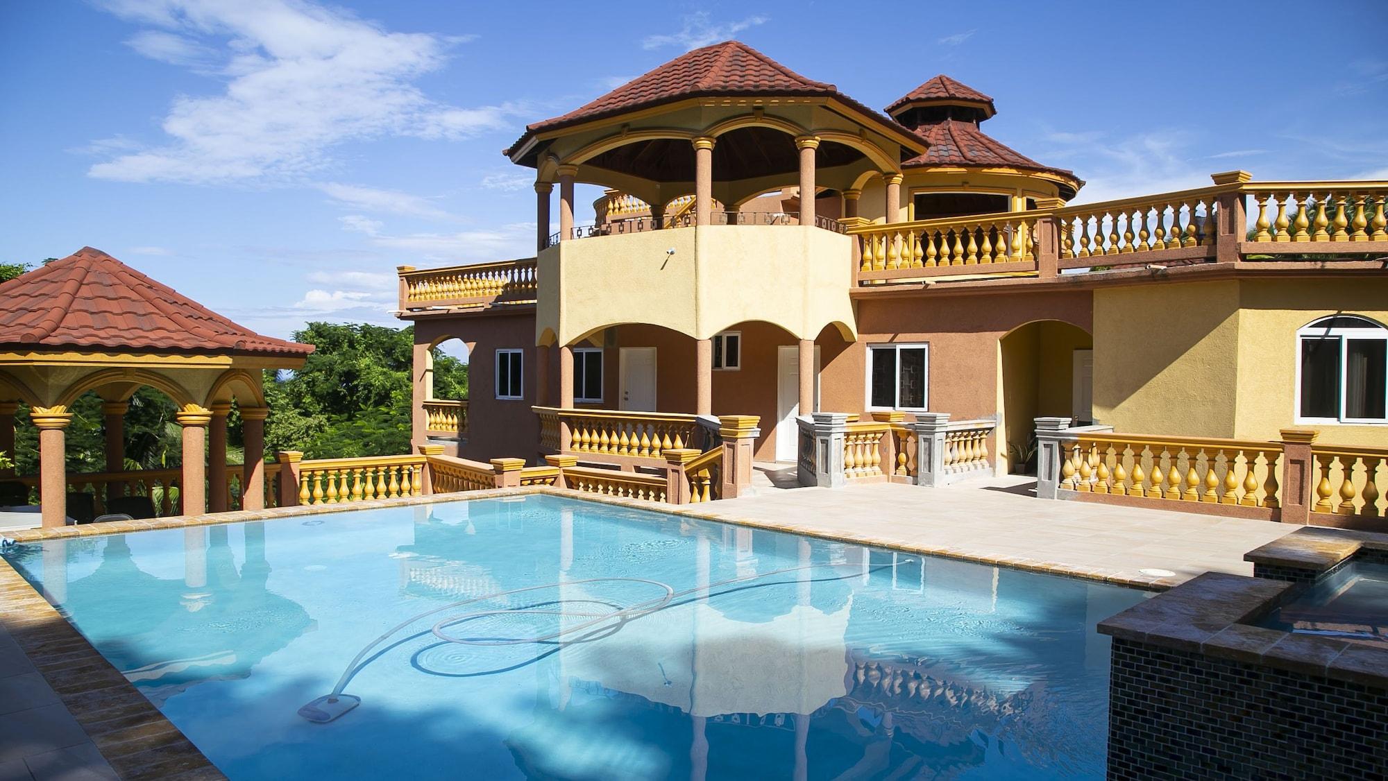 Varios Ocean View Terrace