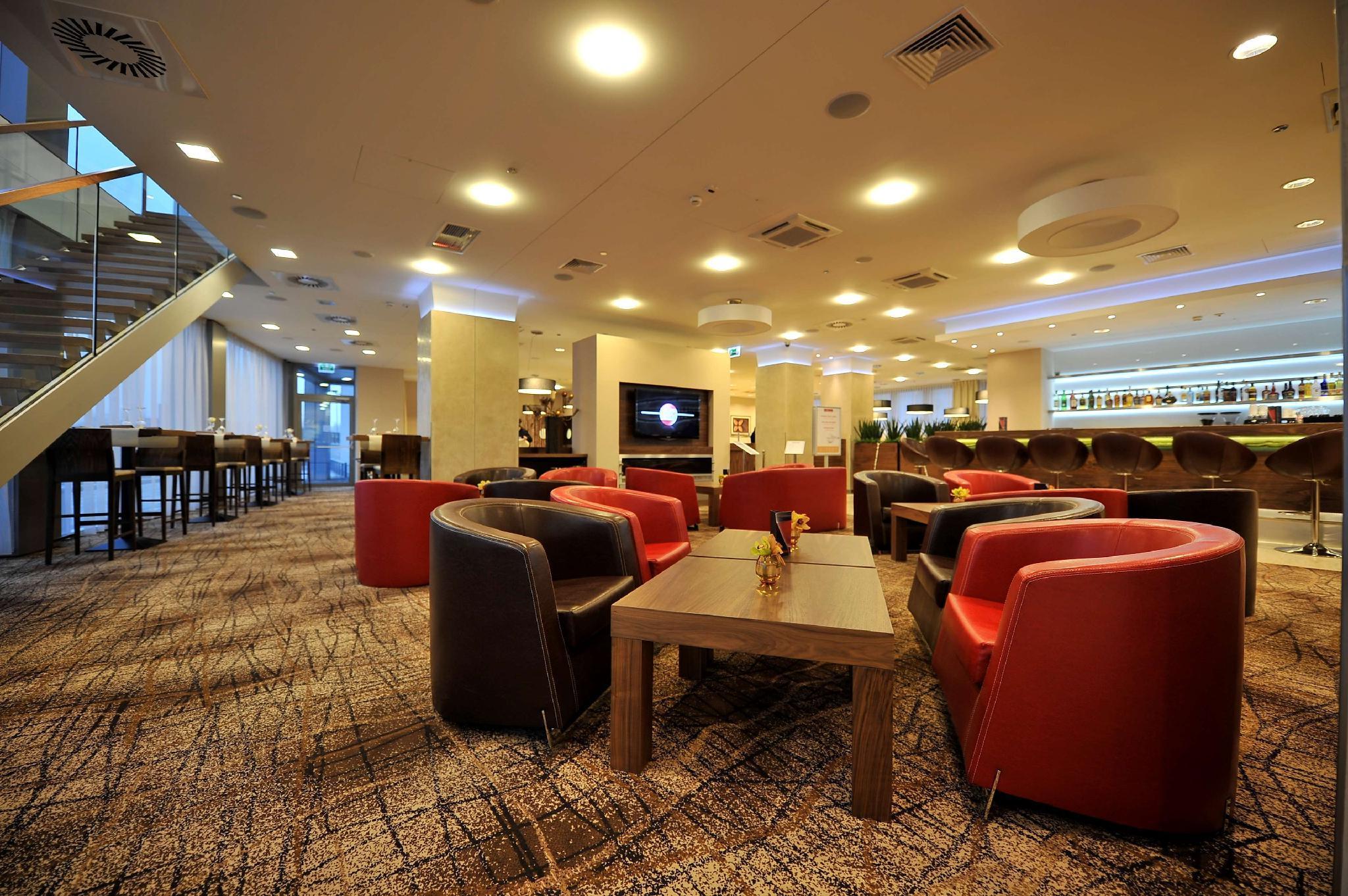 Vista Lobby Hilton Garden Inn Krakow