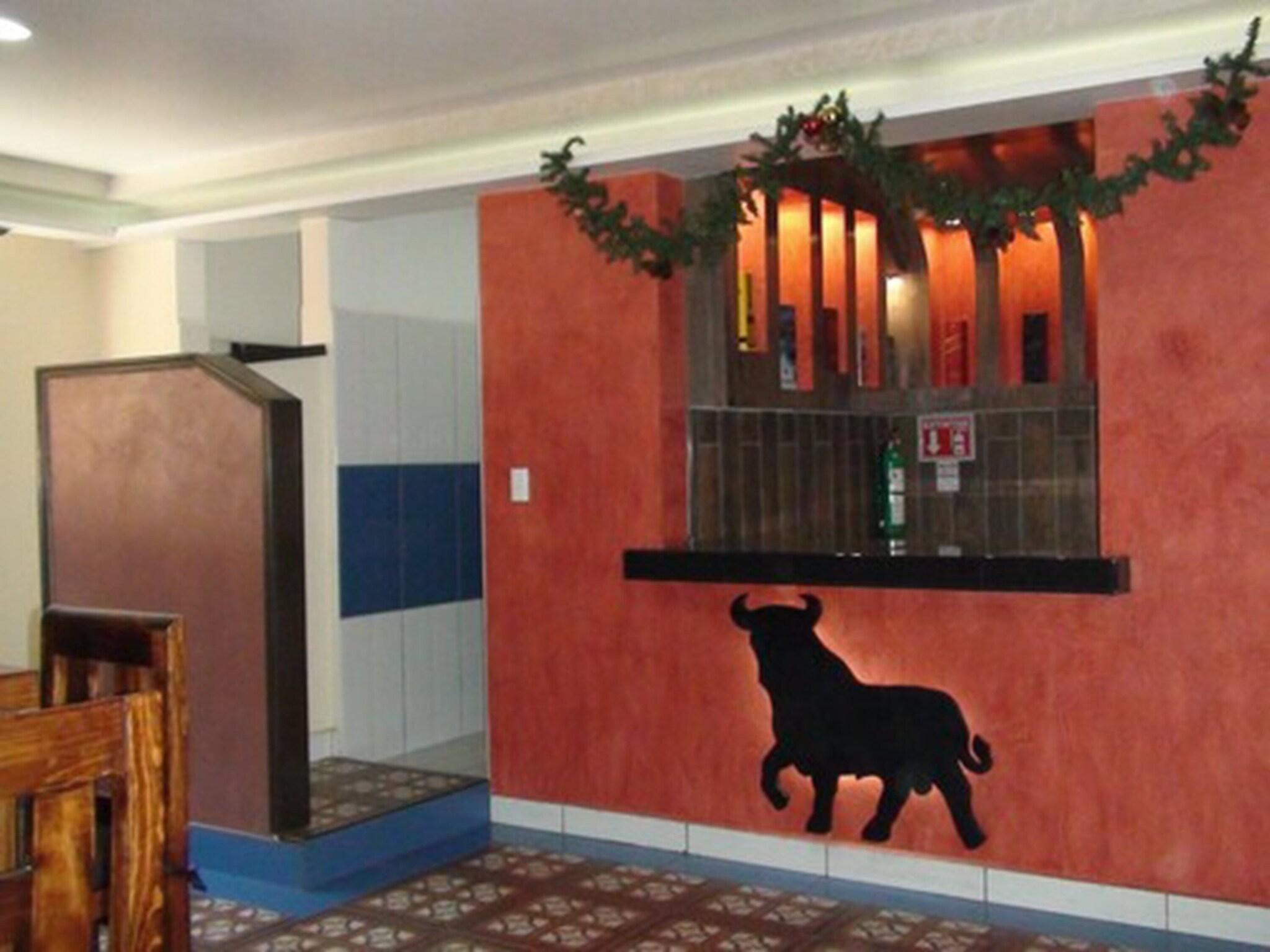 Bar/Salón Hotel & Villas 7