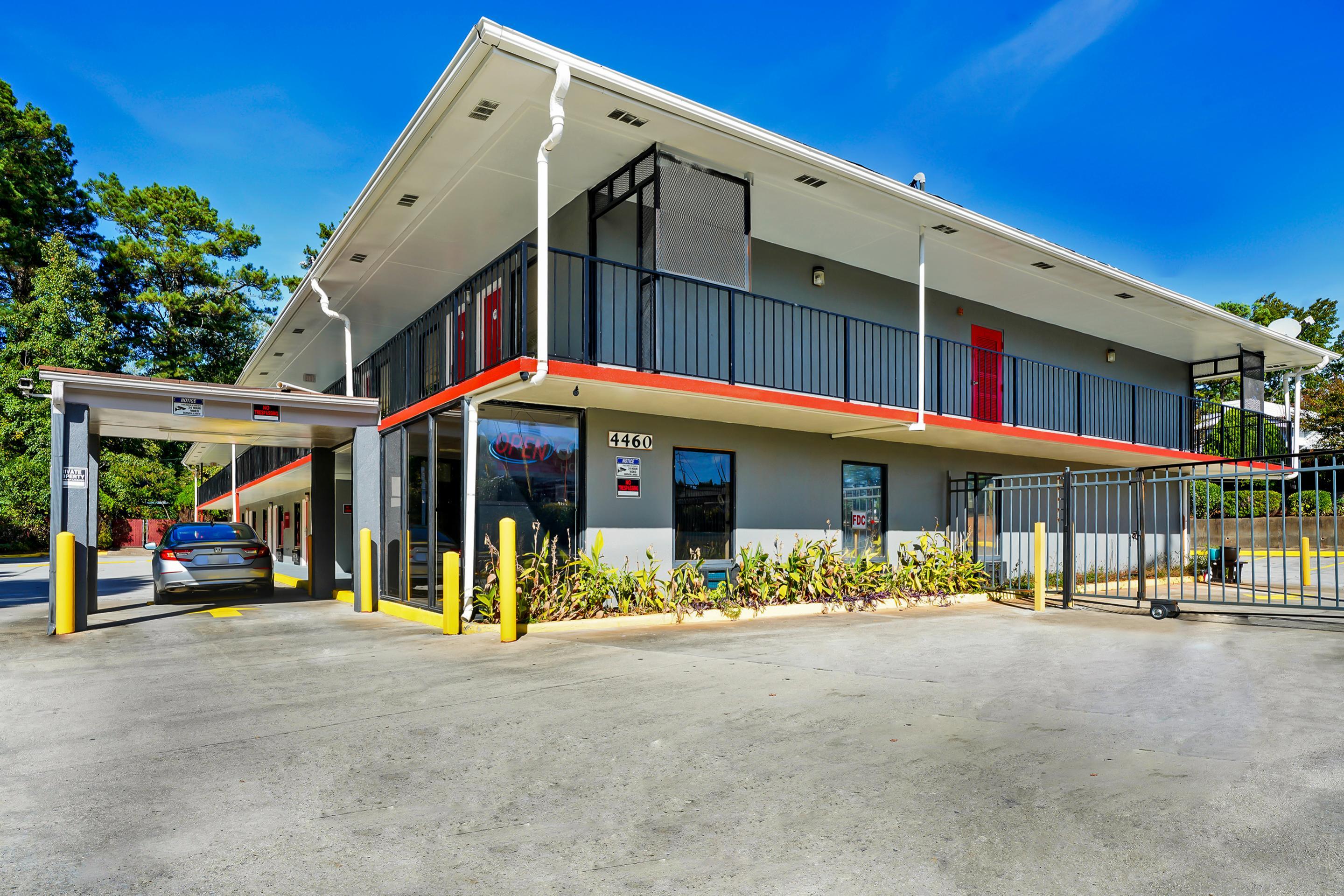 Vista Exterior OYO Hotel Decatur I-285 The Perimeter