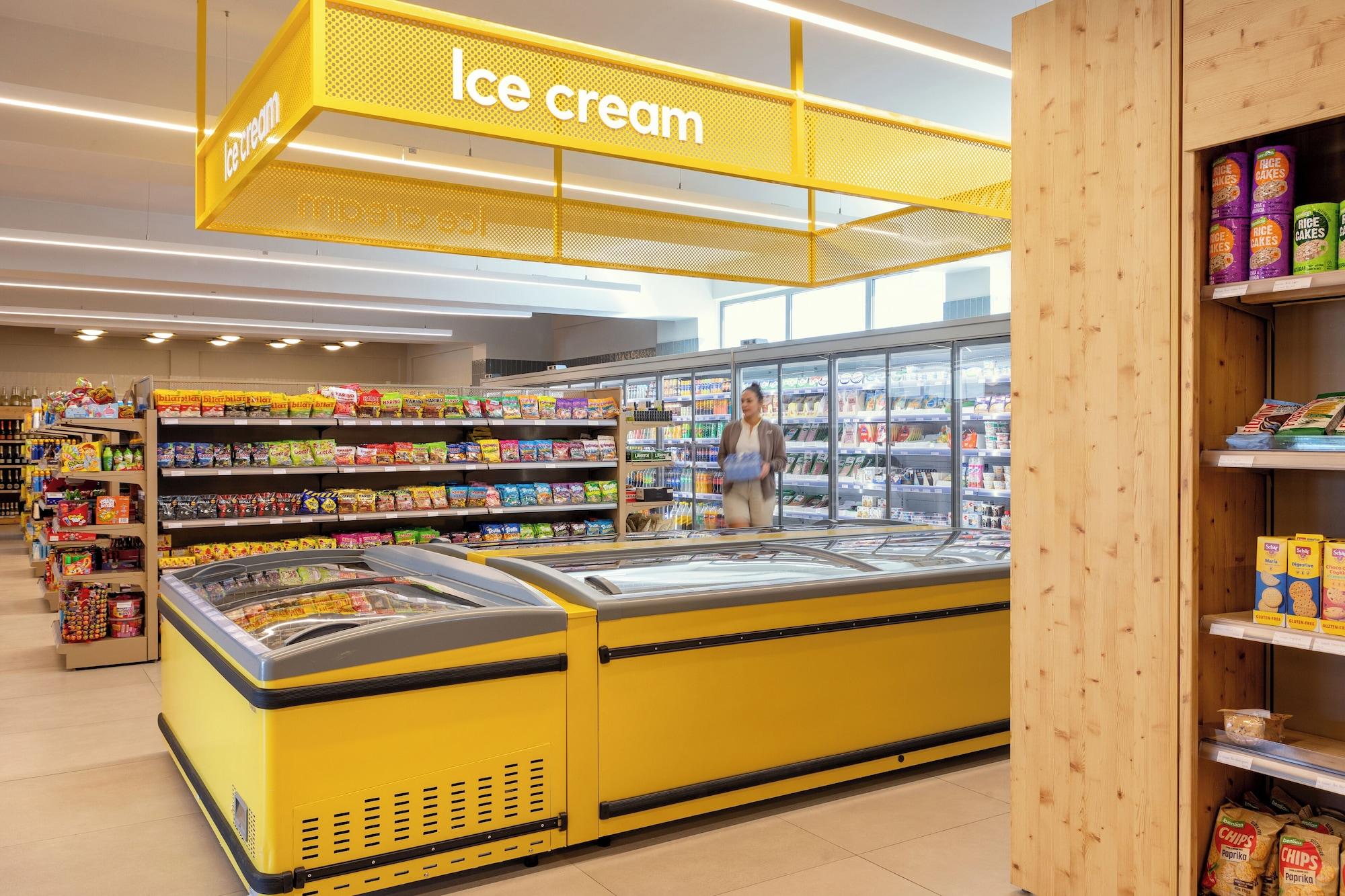 Vista Exterior SUNWING SANDY BAY RESORT