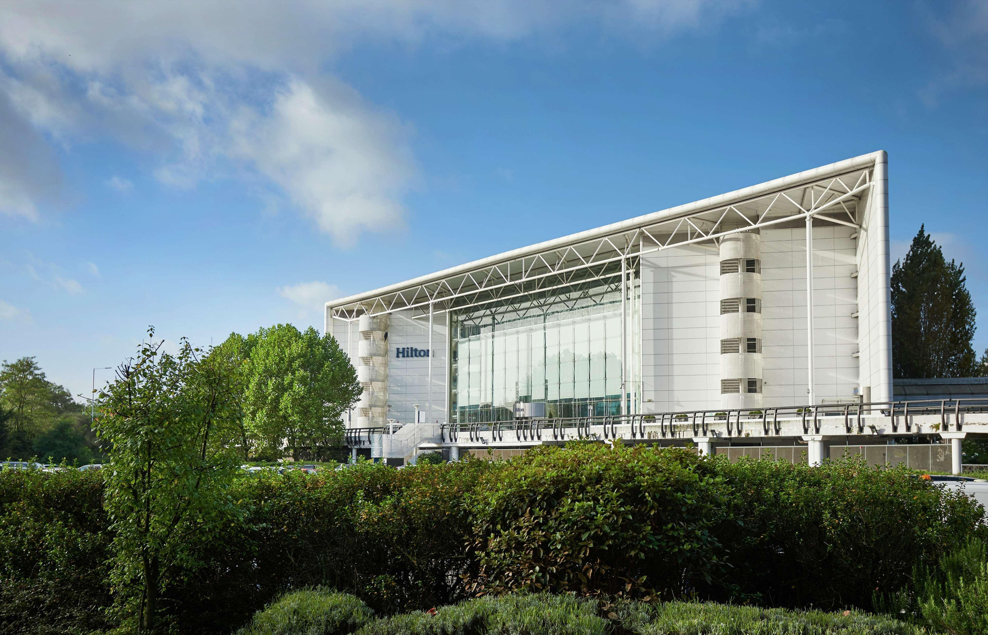 Vista Exterior Hilton London Heathrow Airport Hotel