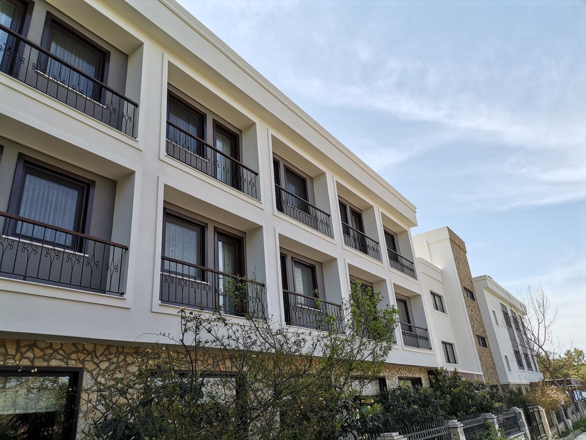 Vista Exterior Iris Hotel & Spa