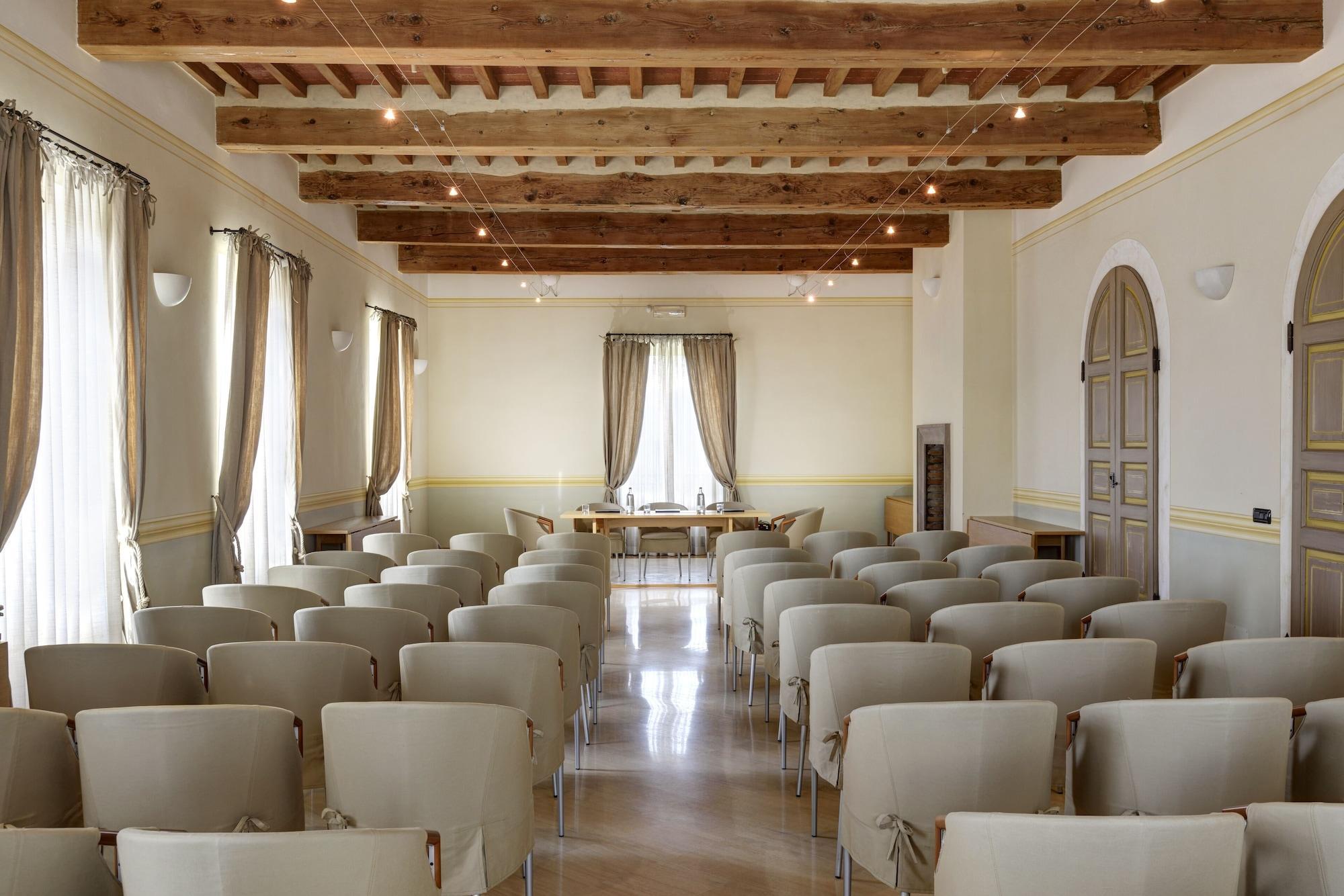 Centro de Negocios Relais Villa Grazianella