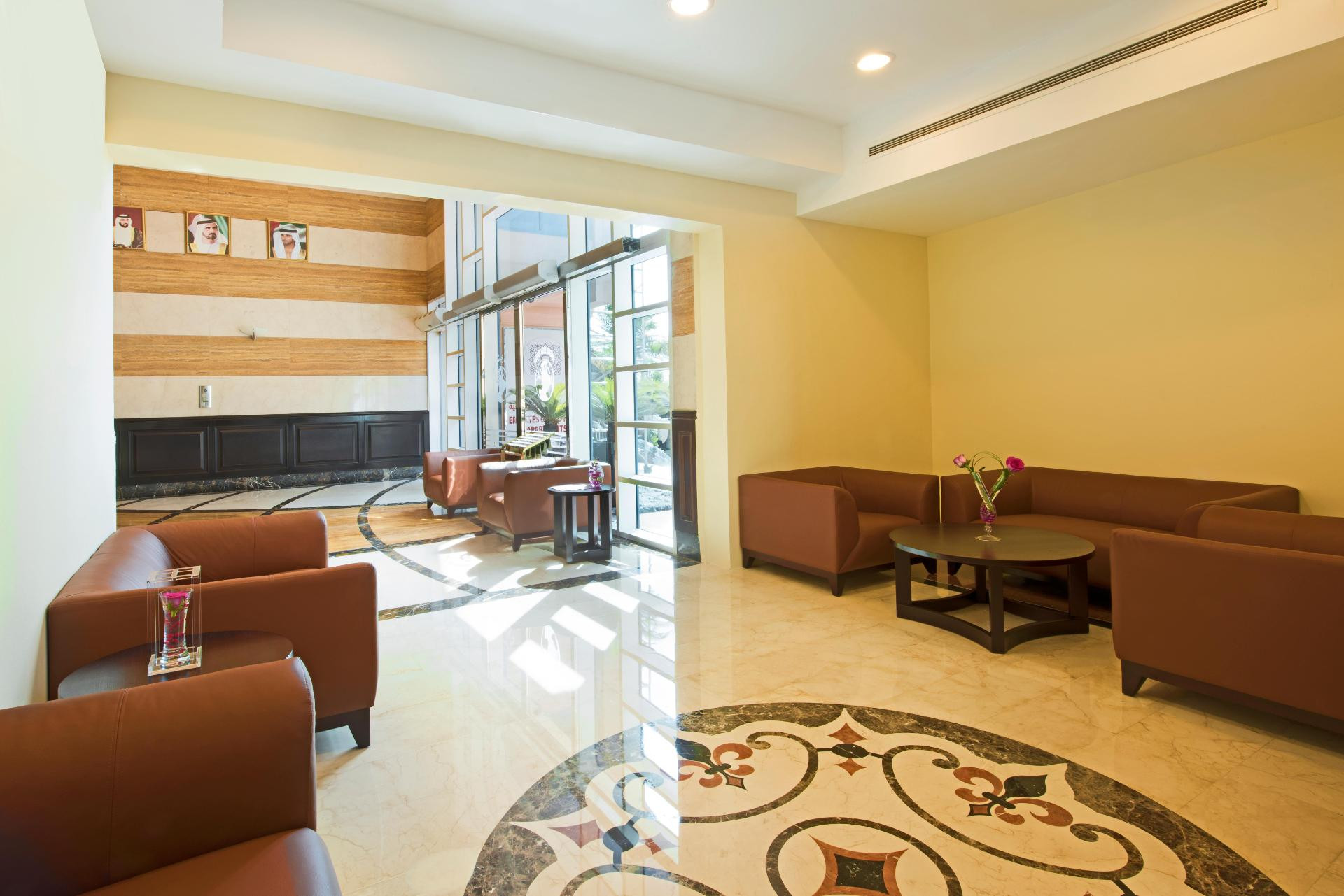 Vista Lobby Emirates Grand Hotel
