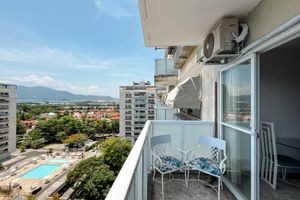 Alquiler Vacacional - Apartment in Barra With Pool Vlm907