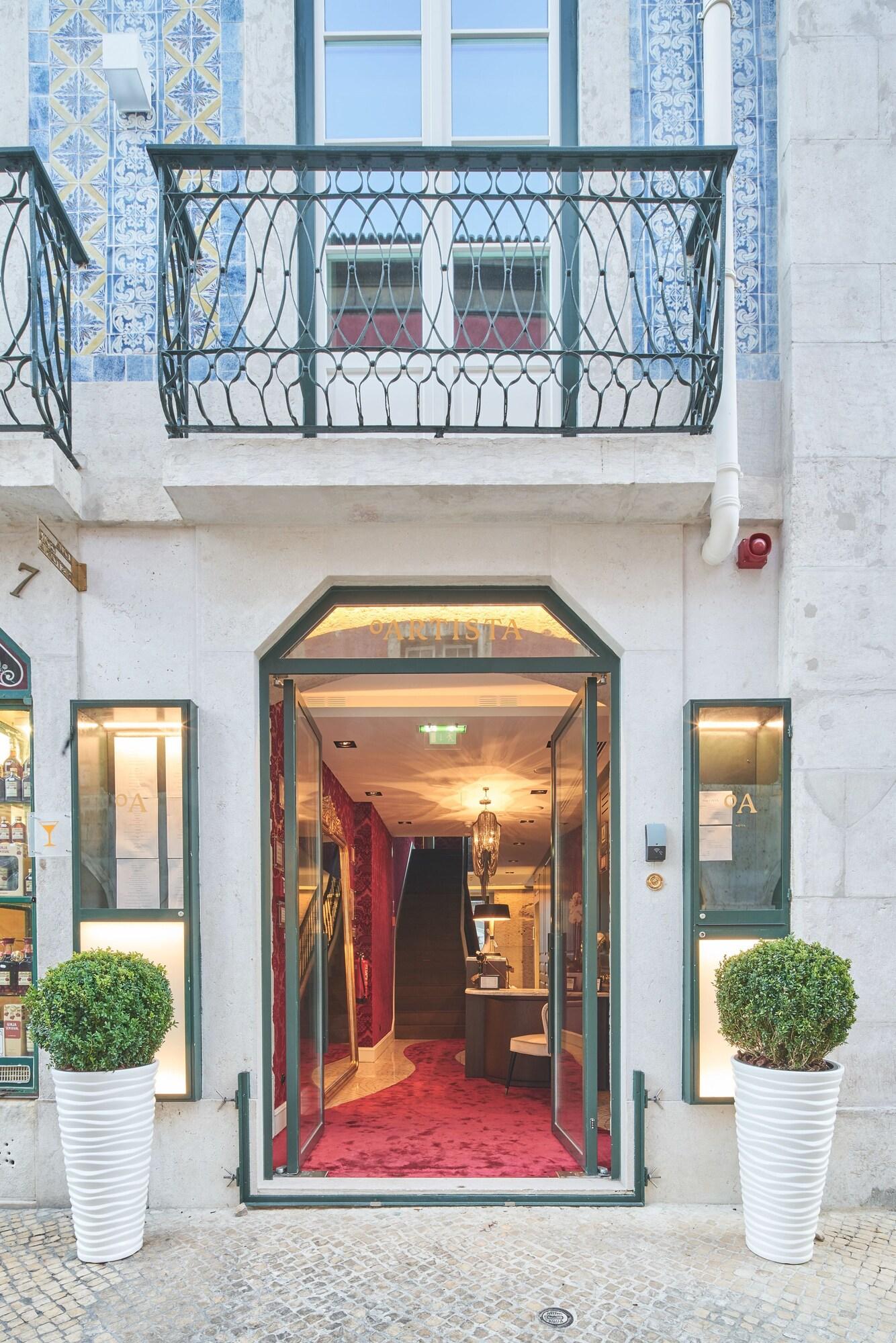 Vista Exterior O’Artista Suites by Europe