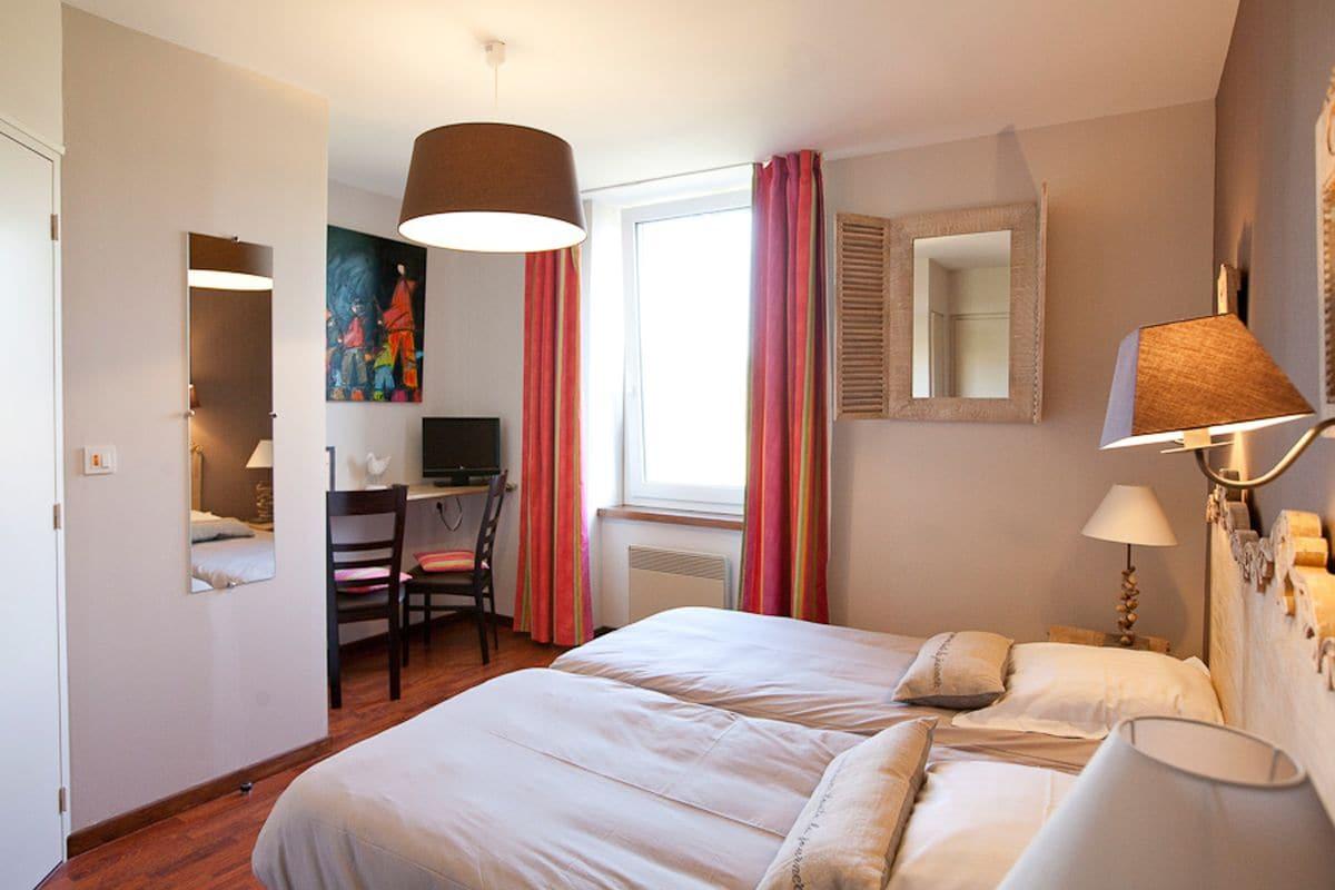 Habitación Logis Hotel Beausejour
