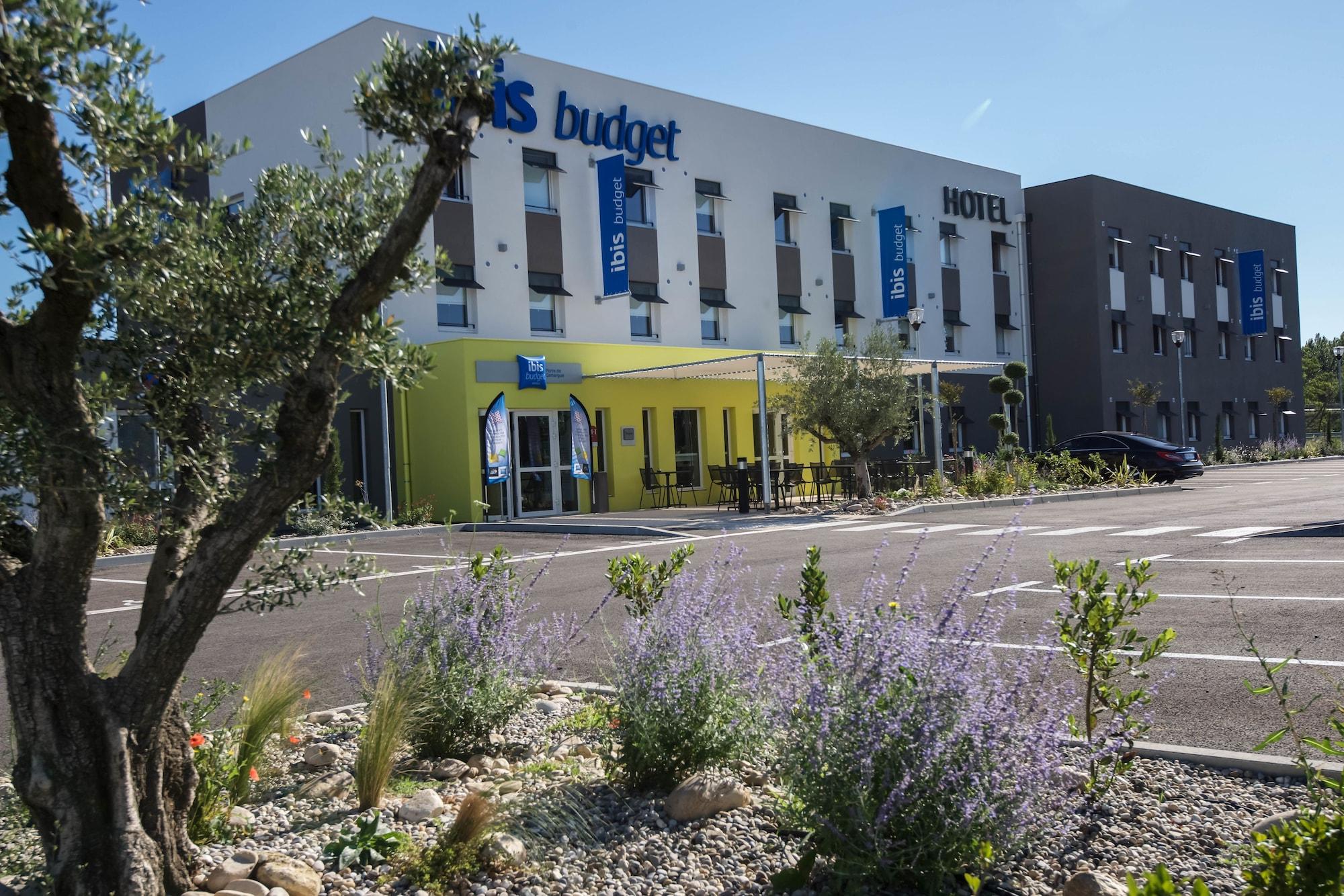Vista Exterior ibis budget Saint Martin de Crau Porte de Camargue