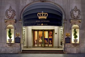 Alojamiento - The Omni King Edward Hotel