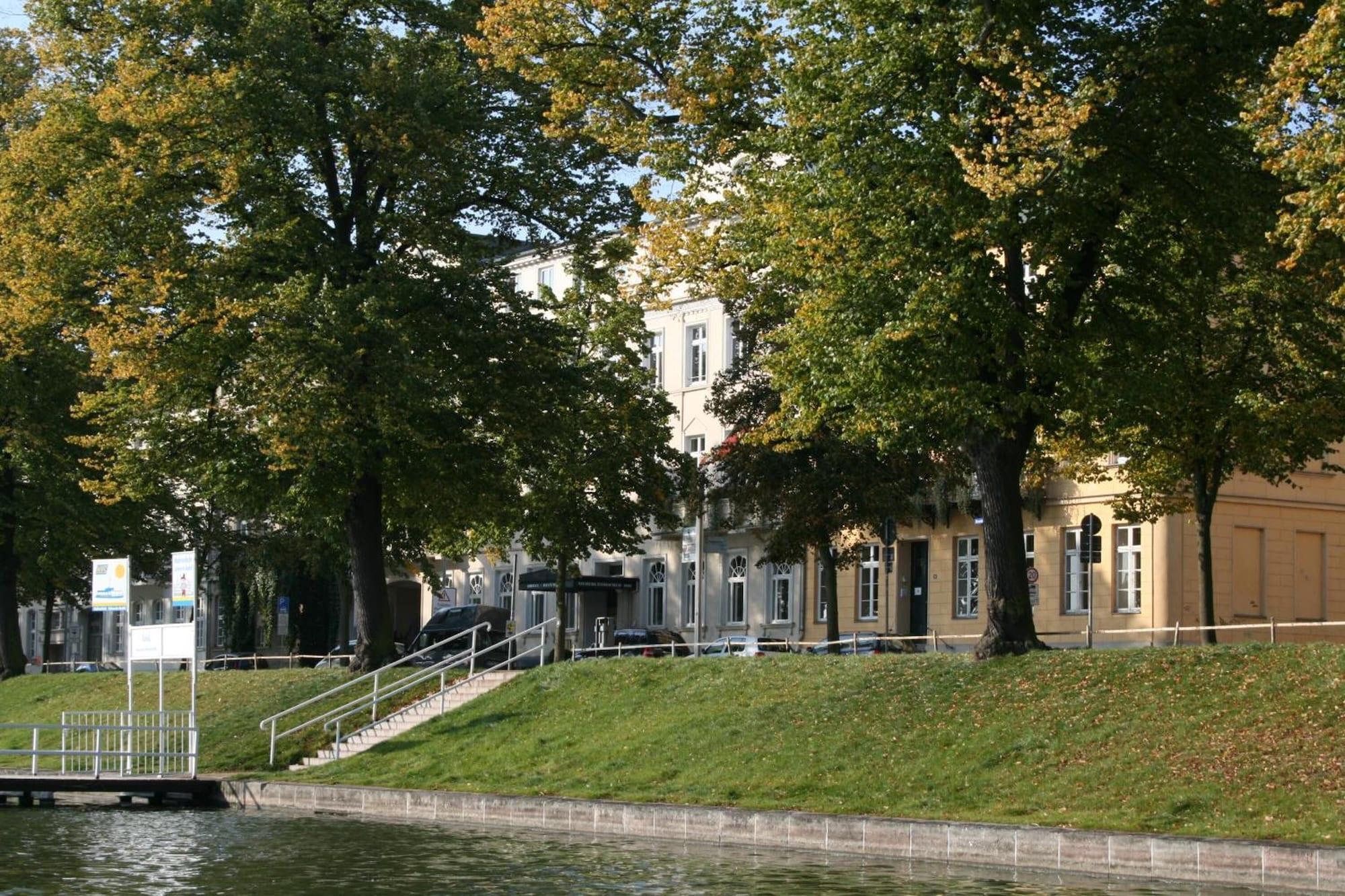Vista Exterior Hotel Niederländischer Hof Schwerin