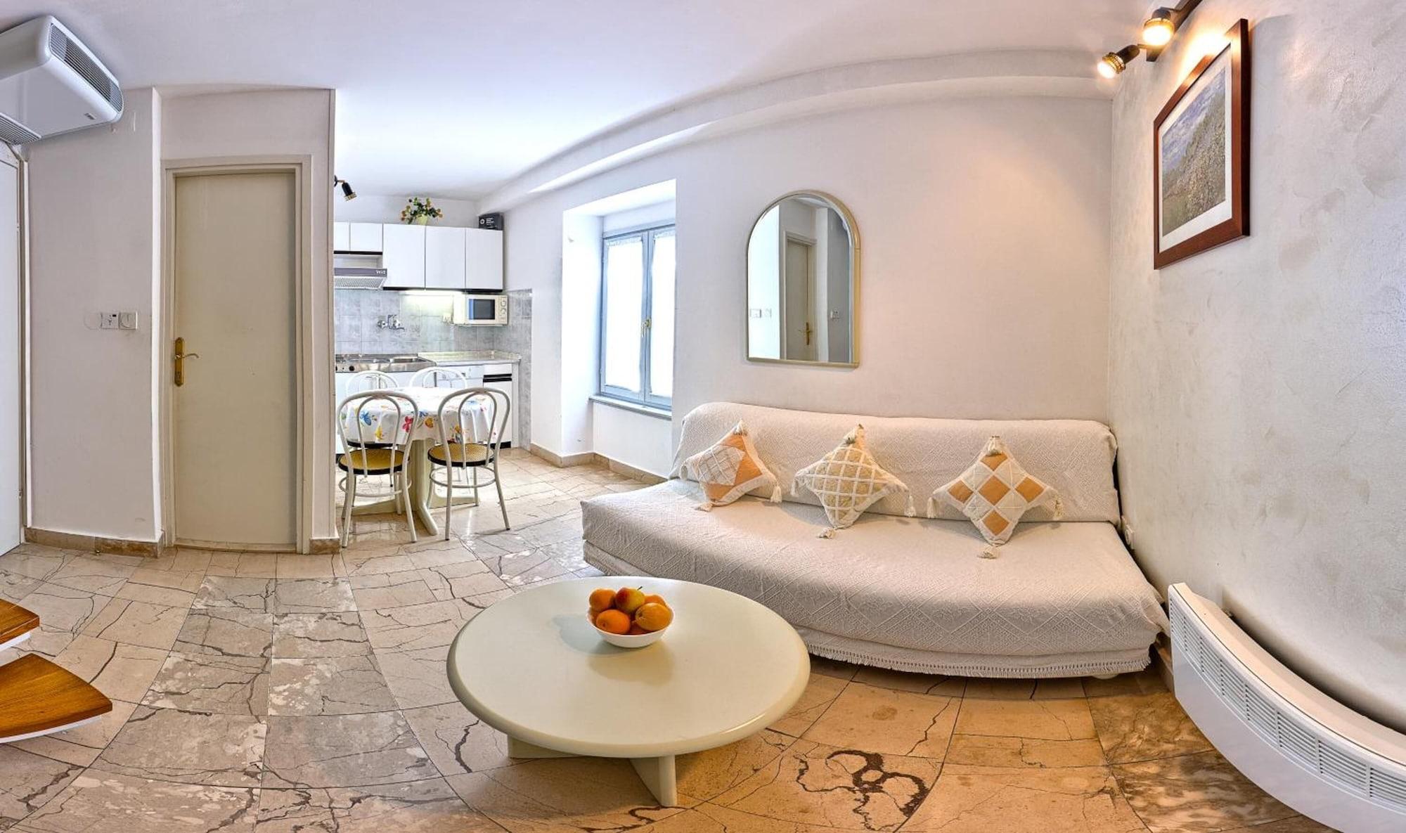 Equipamiento de Habitación Villa Šoulavy