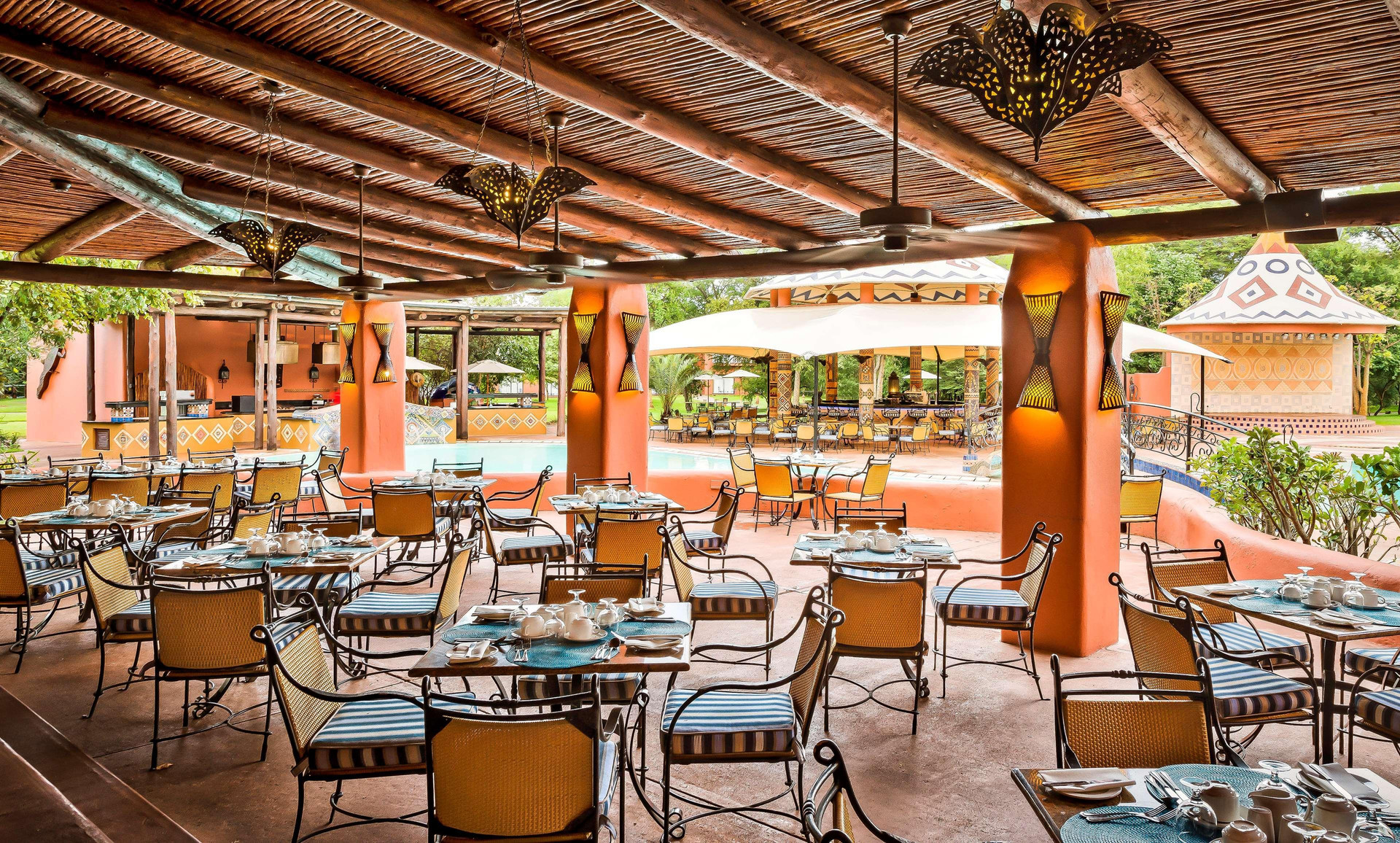 Restaurant Avani Victoria Falls Resort