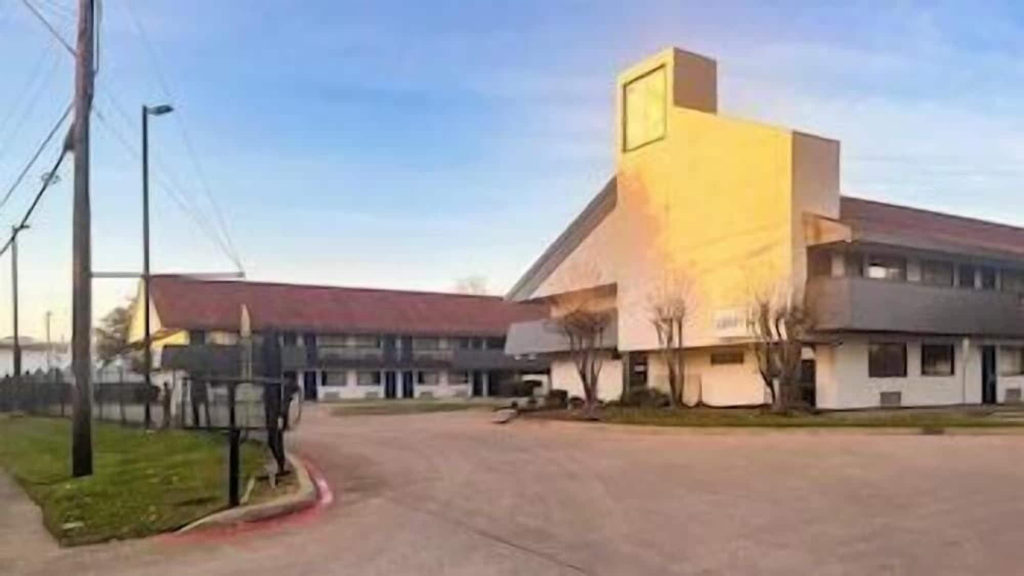 Habitación Studio 6  Suites Dallas. TX - Loop 12 West