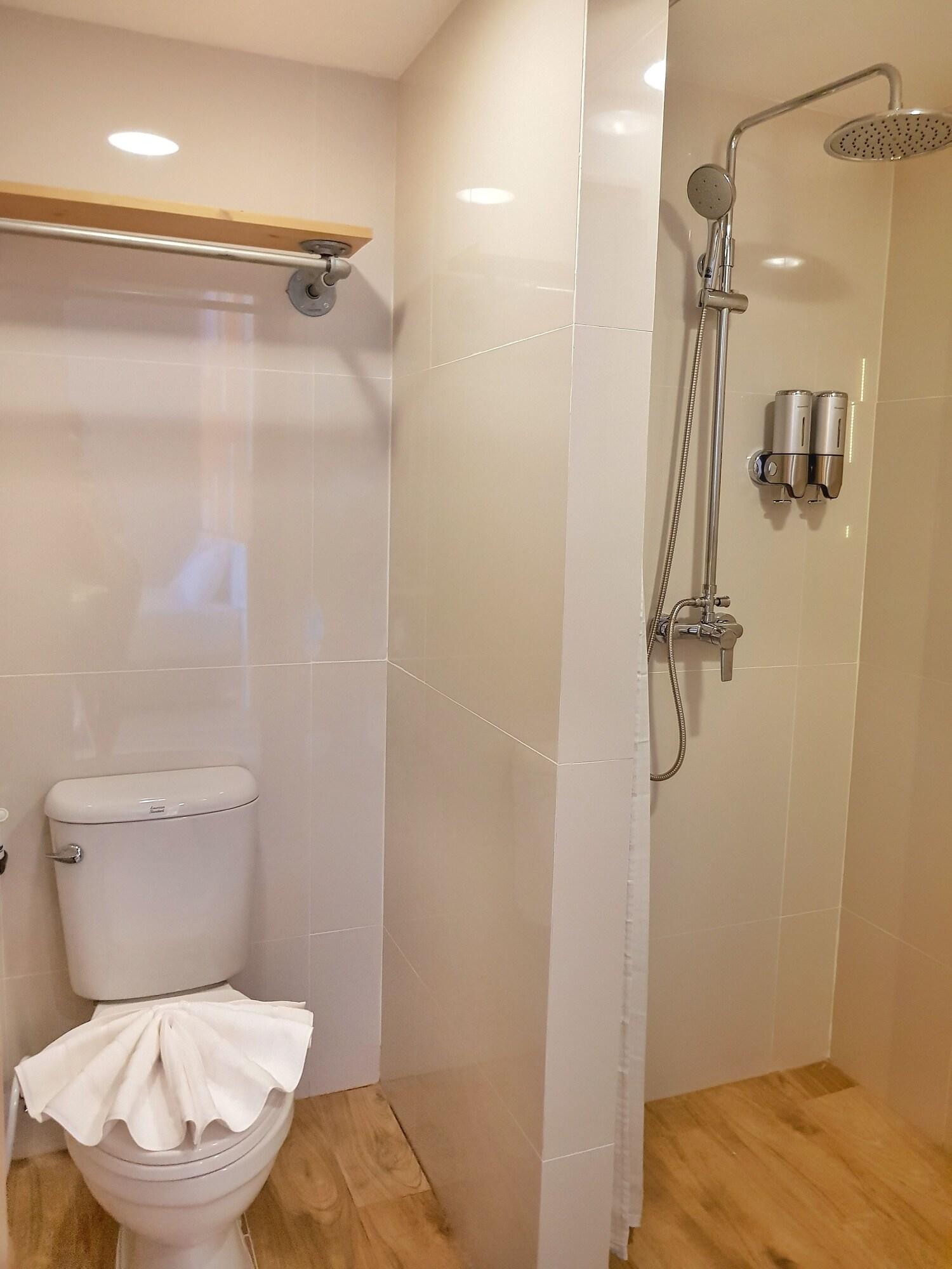 Baño EcoLoft Hotel