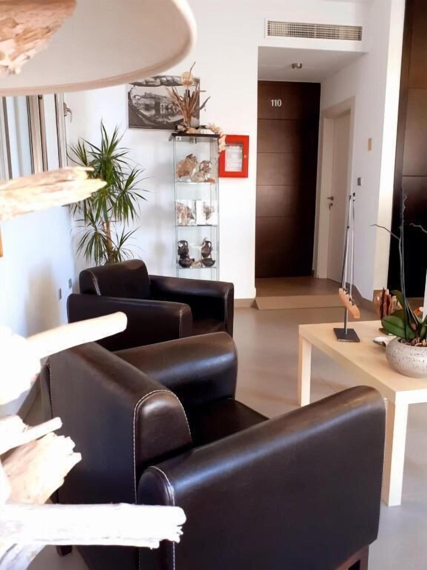 Vista Lobby Hotel Alboran