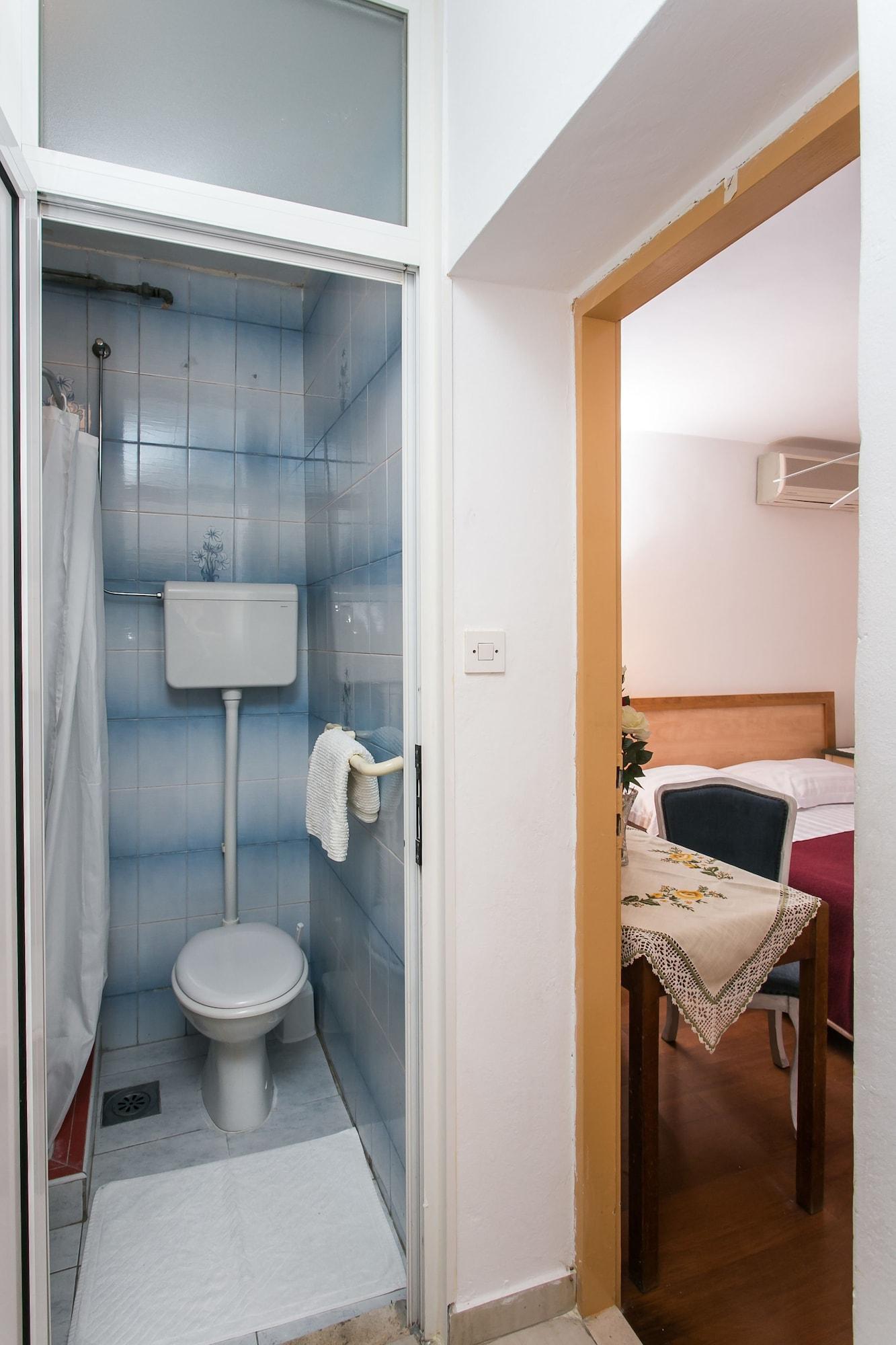 Equipamiento de Habitación Guest House Kusalo