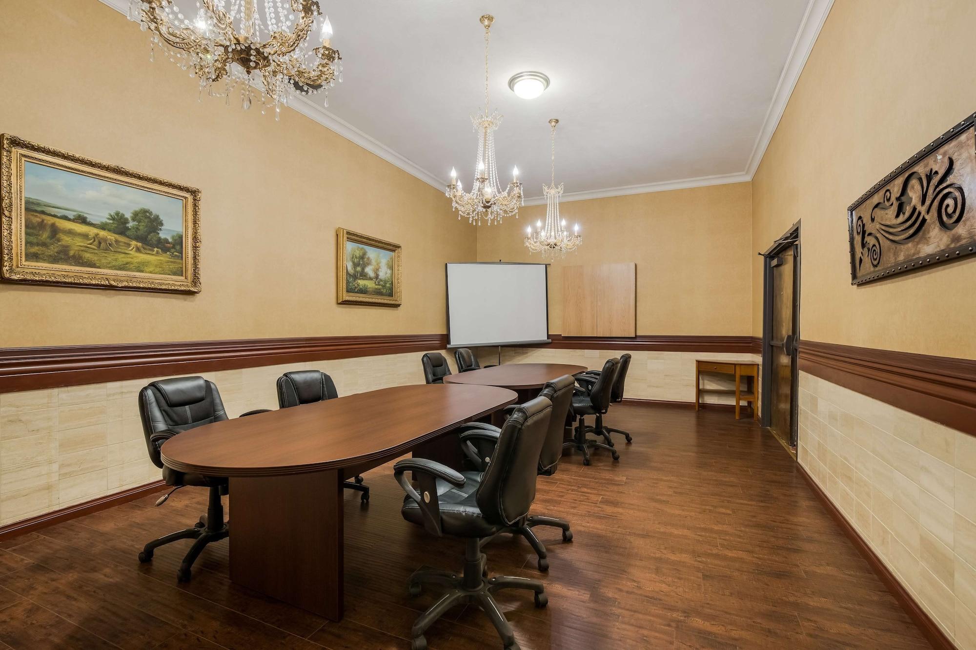 Sala de Reuniones Chateau Big Bear Boutique Hotel, BW Signature Collection