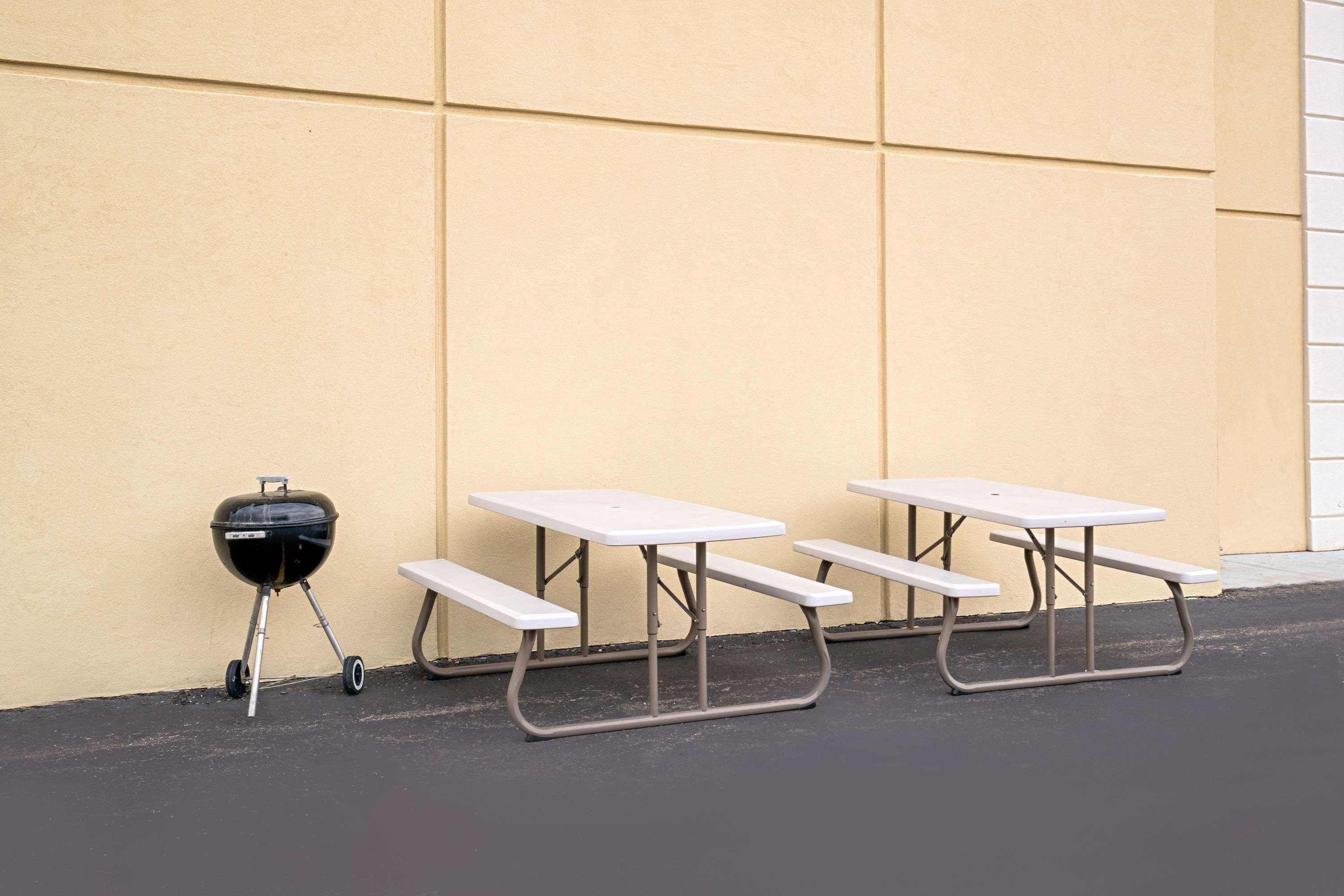 Comodidades del Alojamiento Super 8 by Wyndham Marshall MN