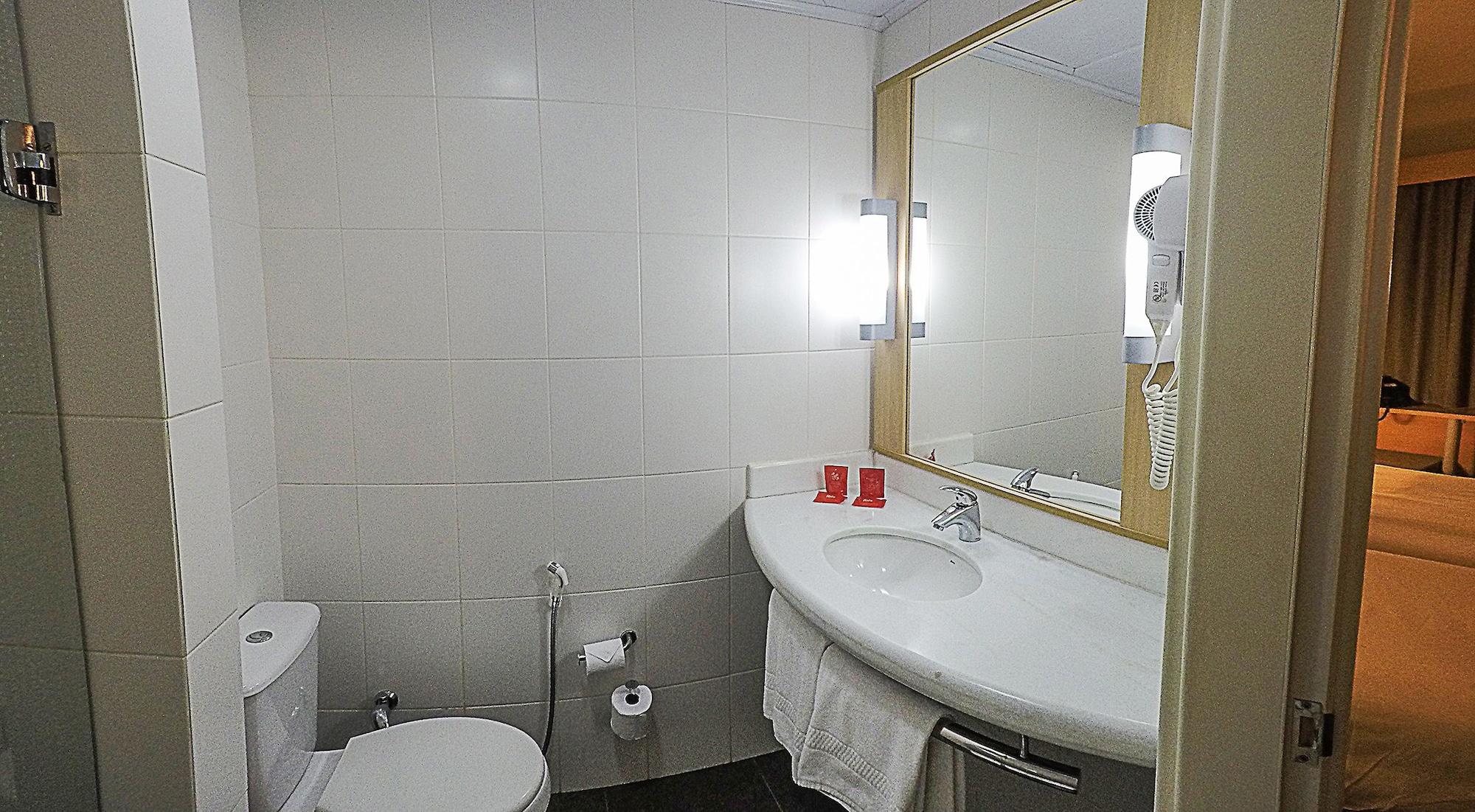 Set de Habitación ibis Montenegro