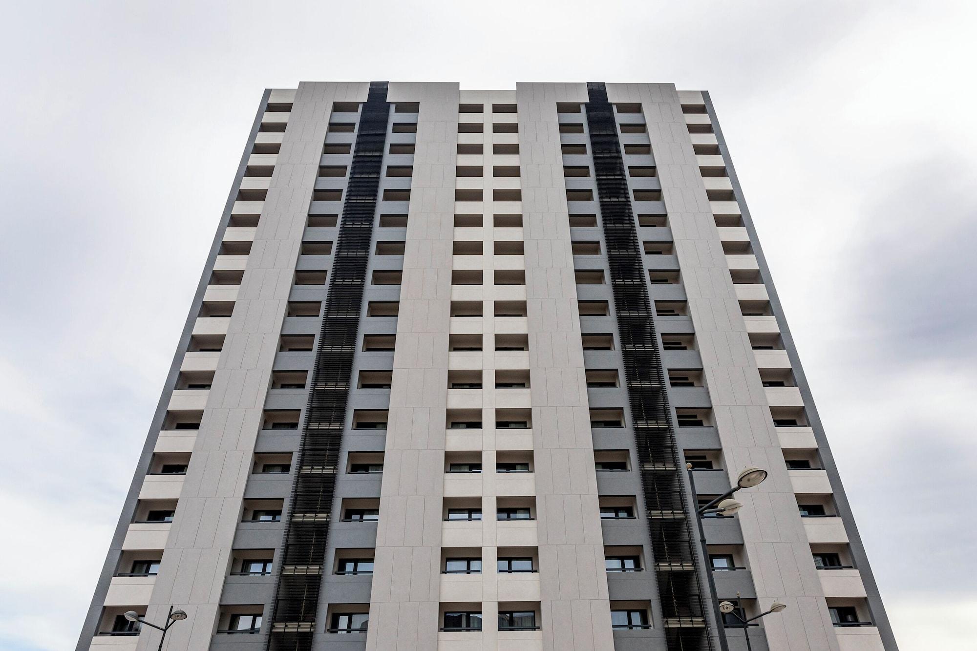 Vista Exterior B48 Valencia Feria