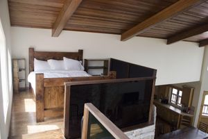 Alquiler Vacacional - Big Diamond Ranch<br>Luxury home with mountain views and a river running through