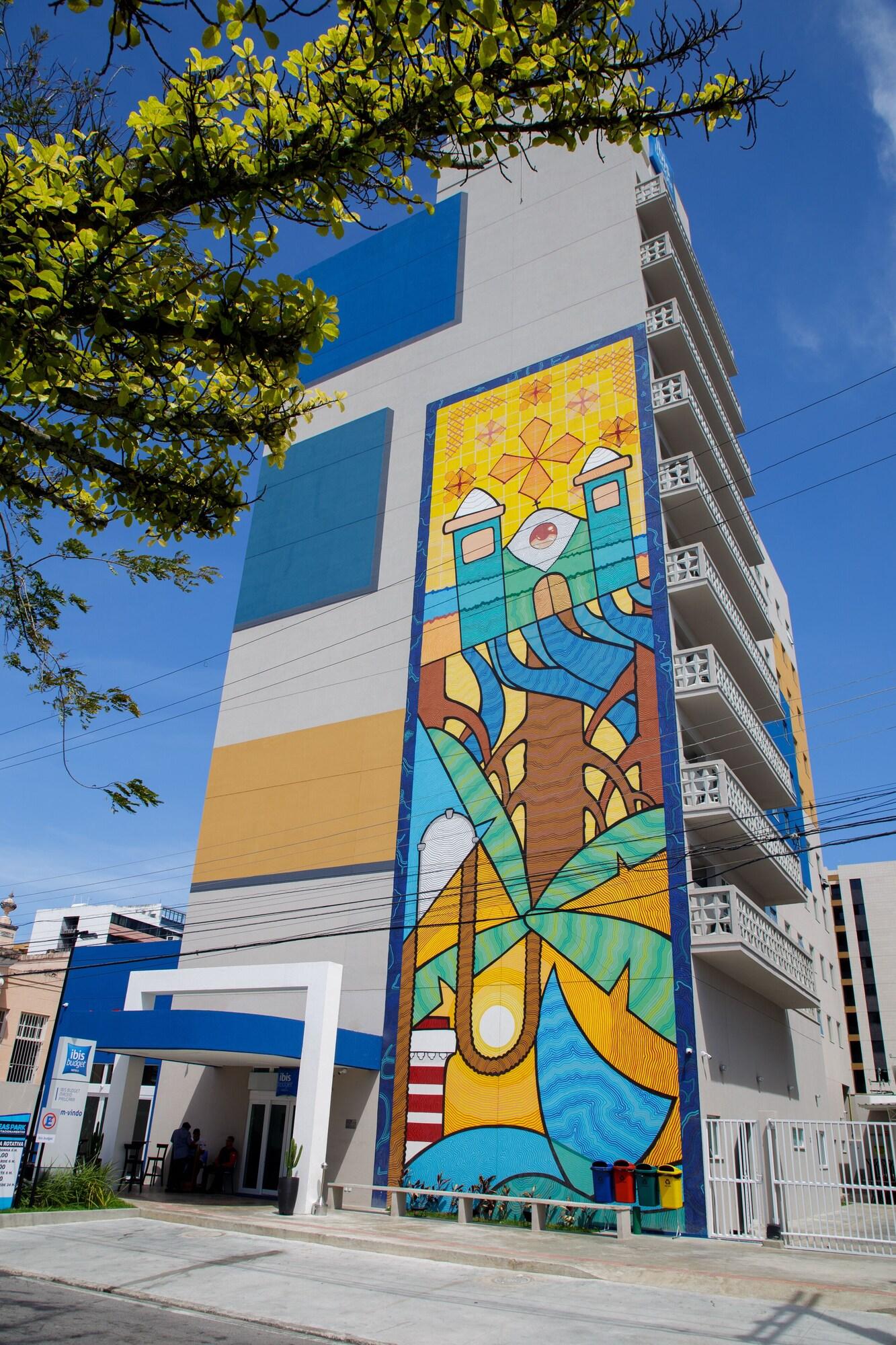 Vista Exterior ibis budget Maceió Pajuçara