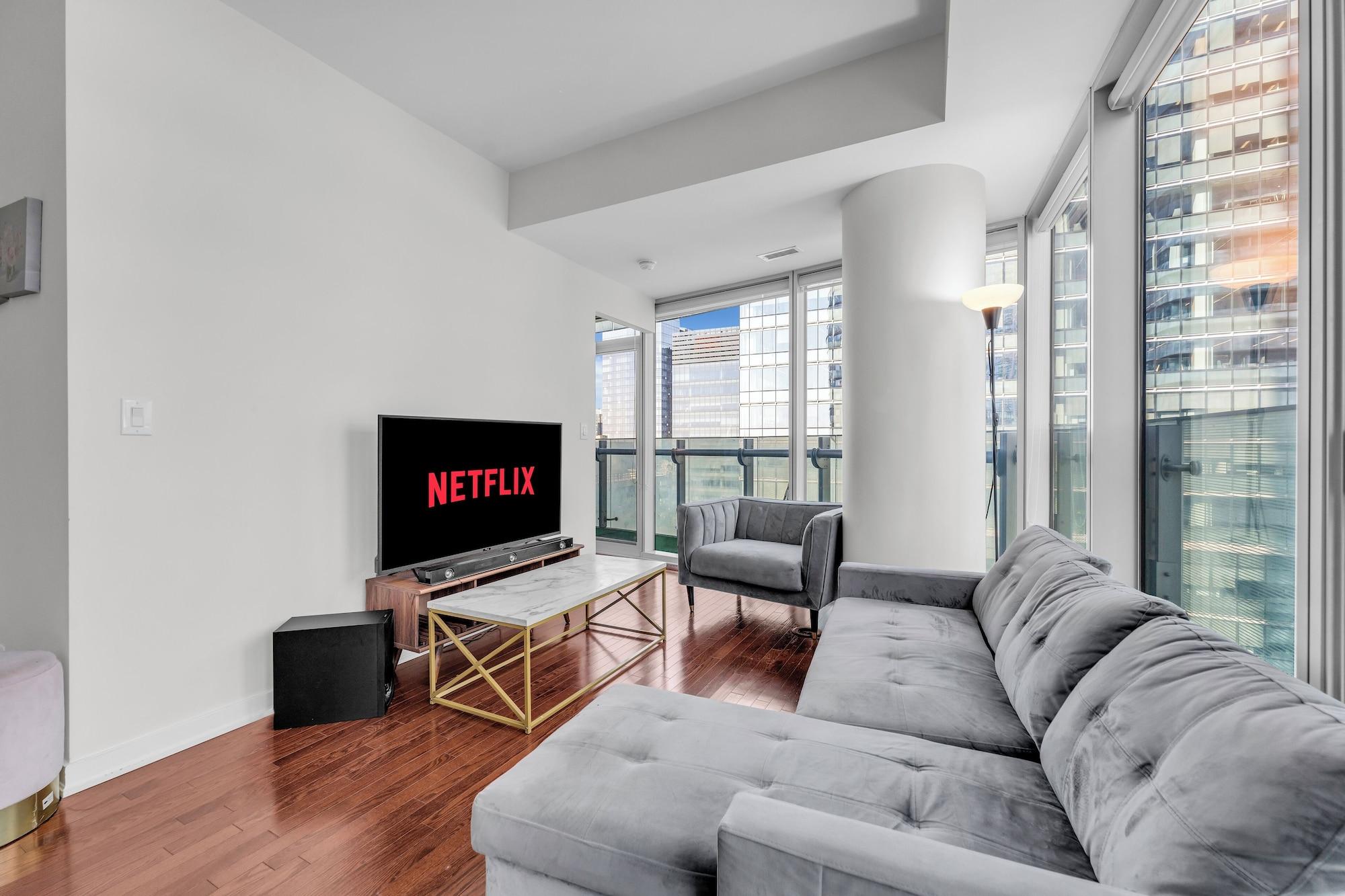 Comodidades del Alojamiento Elegant Suites - CN Tower & Lake View