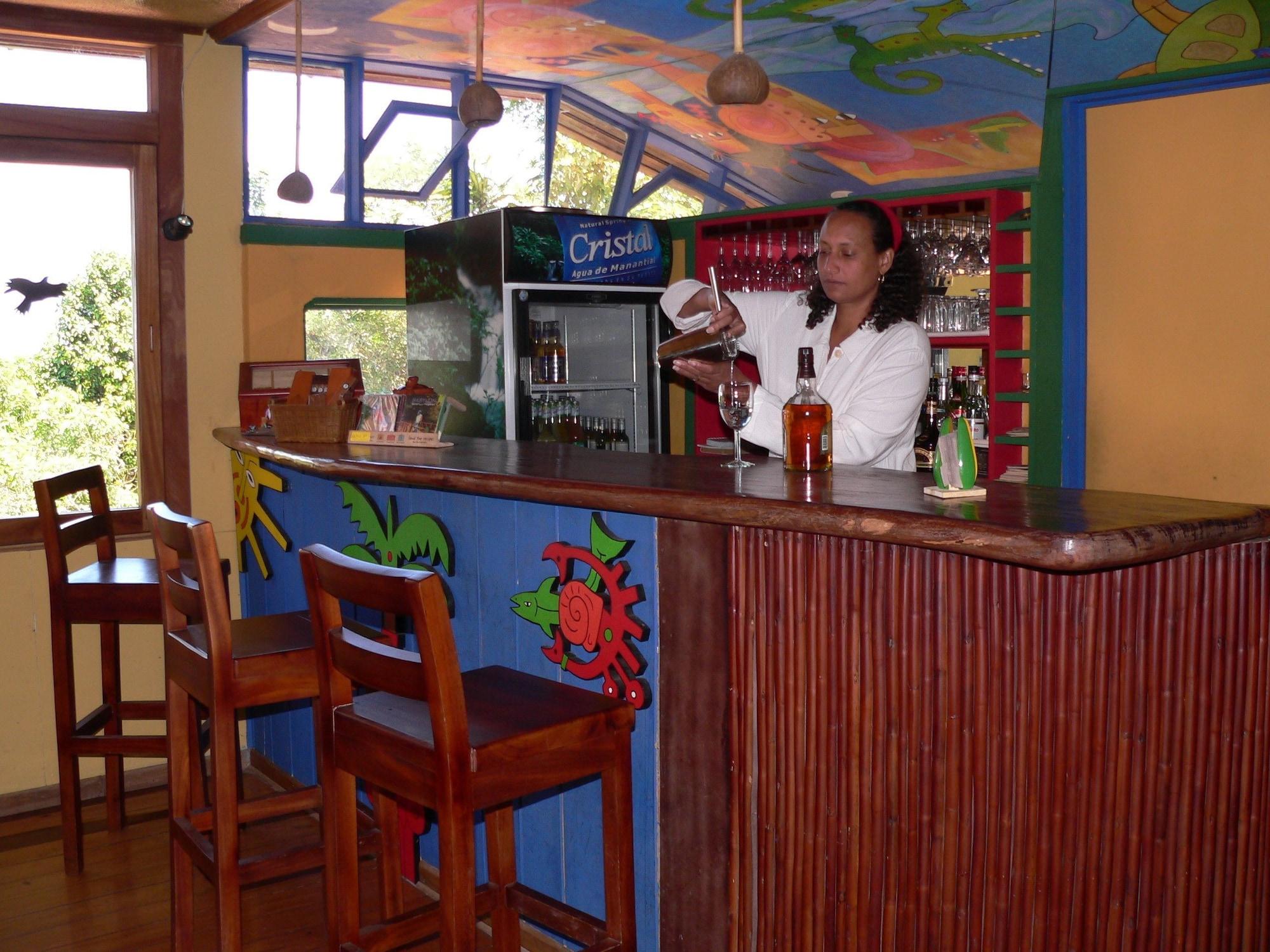 Bar/Salón Hotel El Marañon