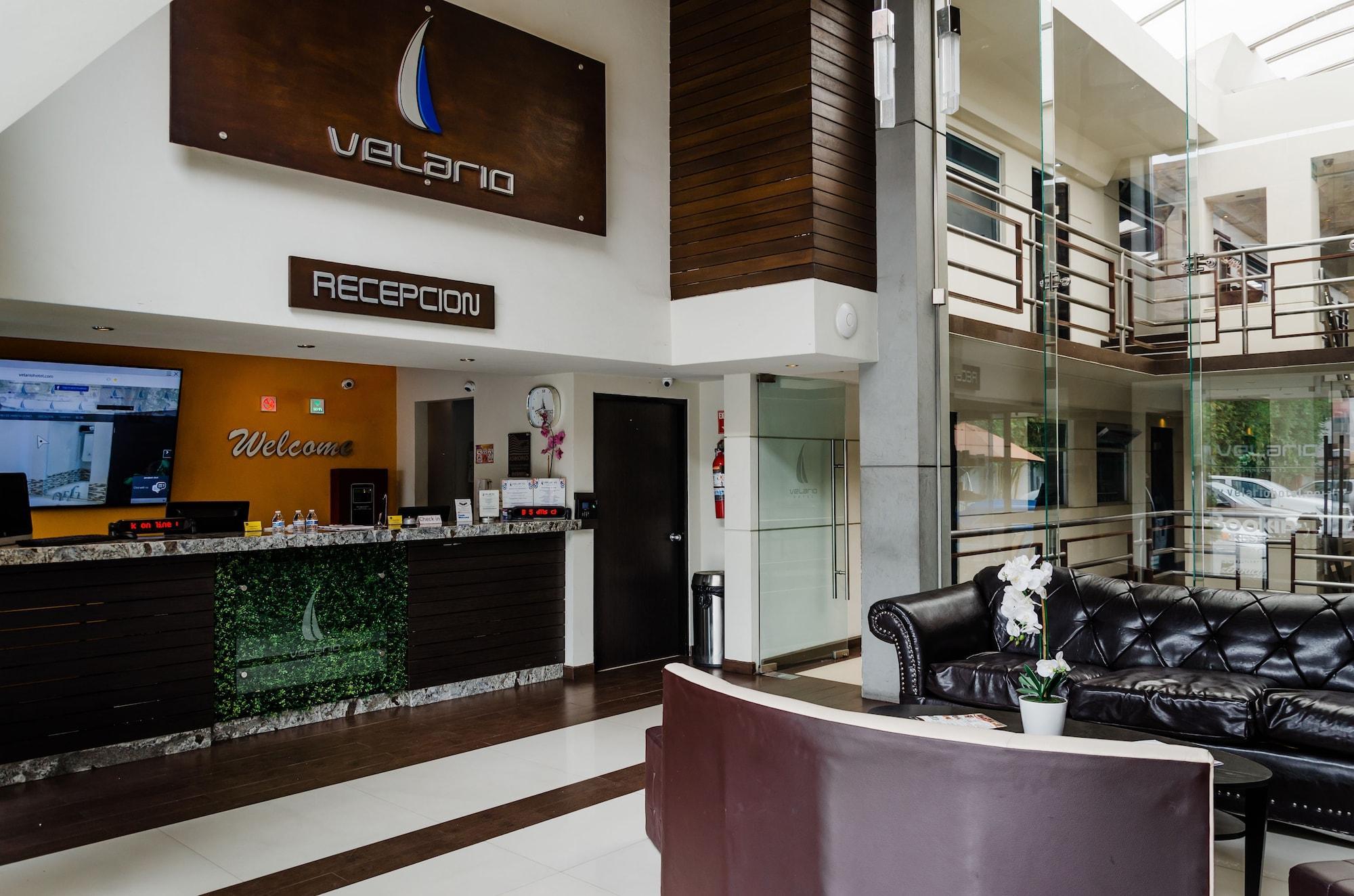 Vista Lobby Hotel Velario
