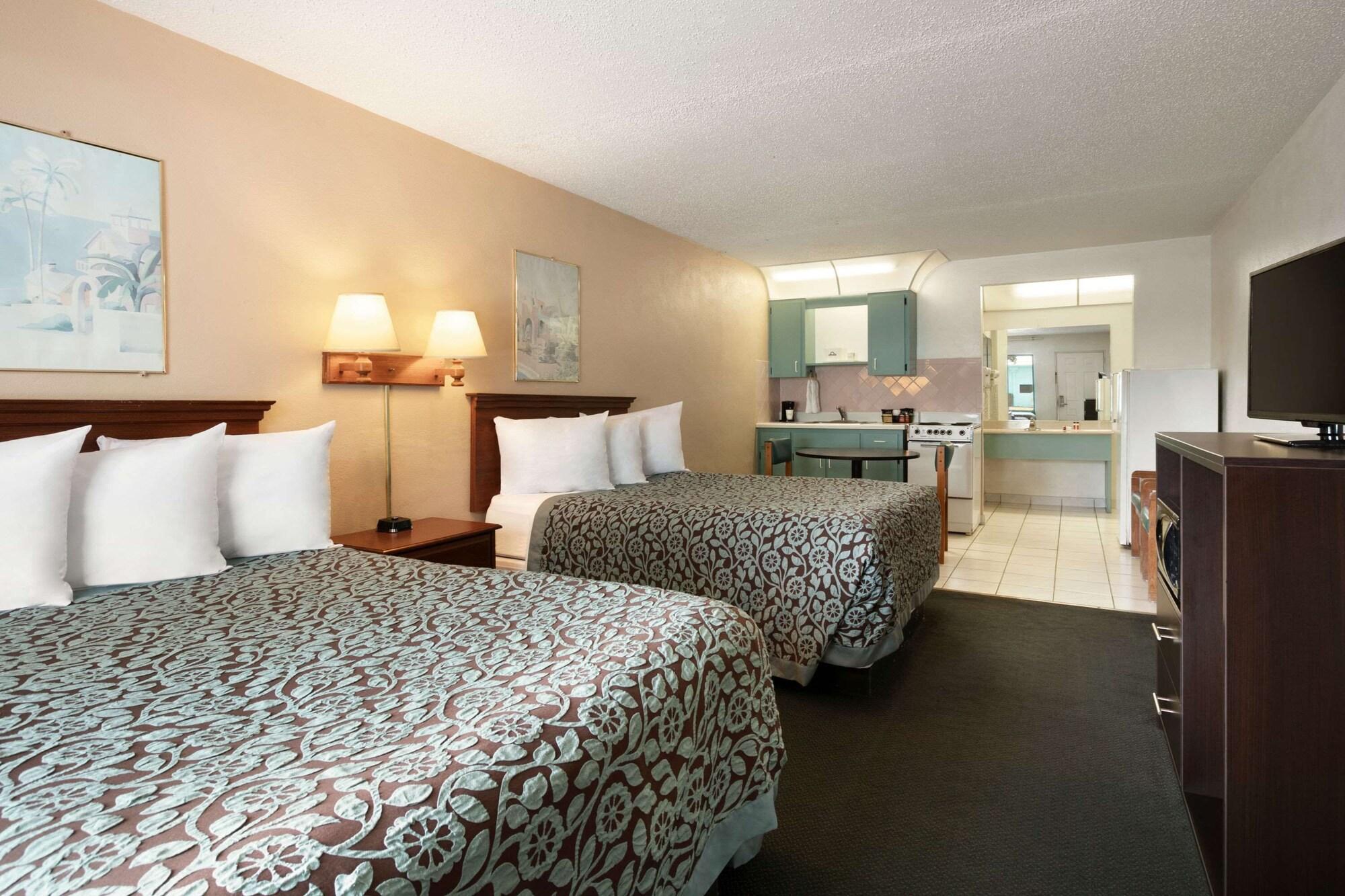 Habitación Days Inn by Wyndham Clearwater/Gulf to Bay