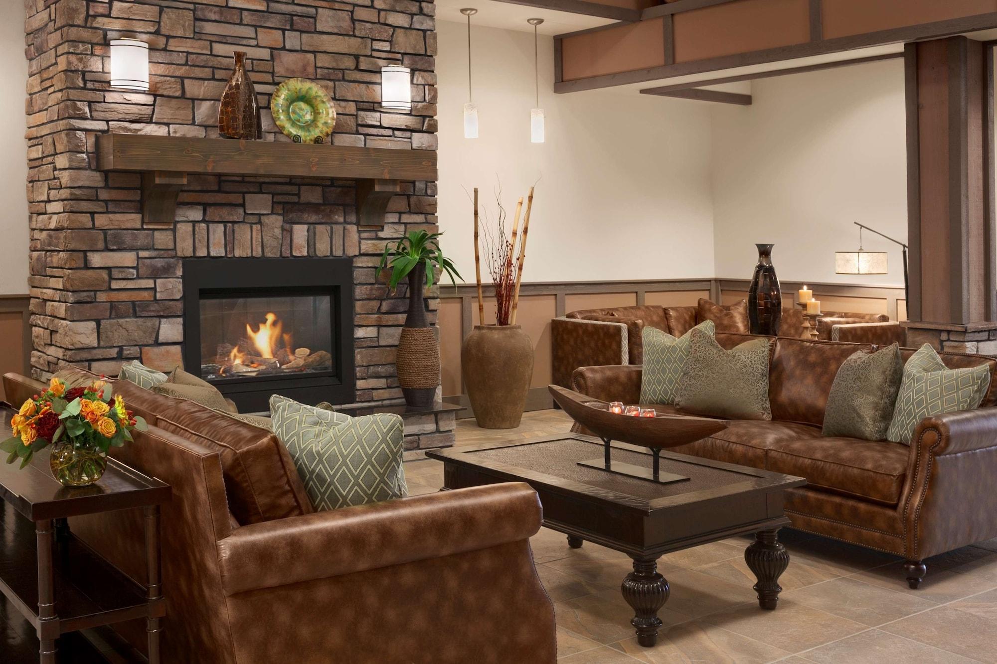 Vista Lobby HYATT house Minot