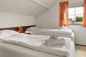 Alquiler Vacacional - Lovely Holiday Home on Water With Garden