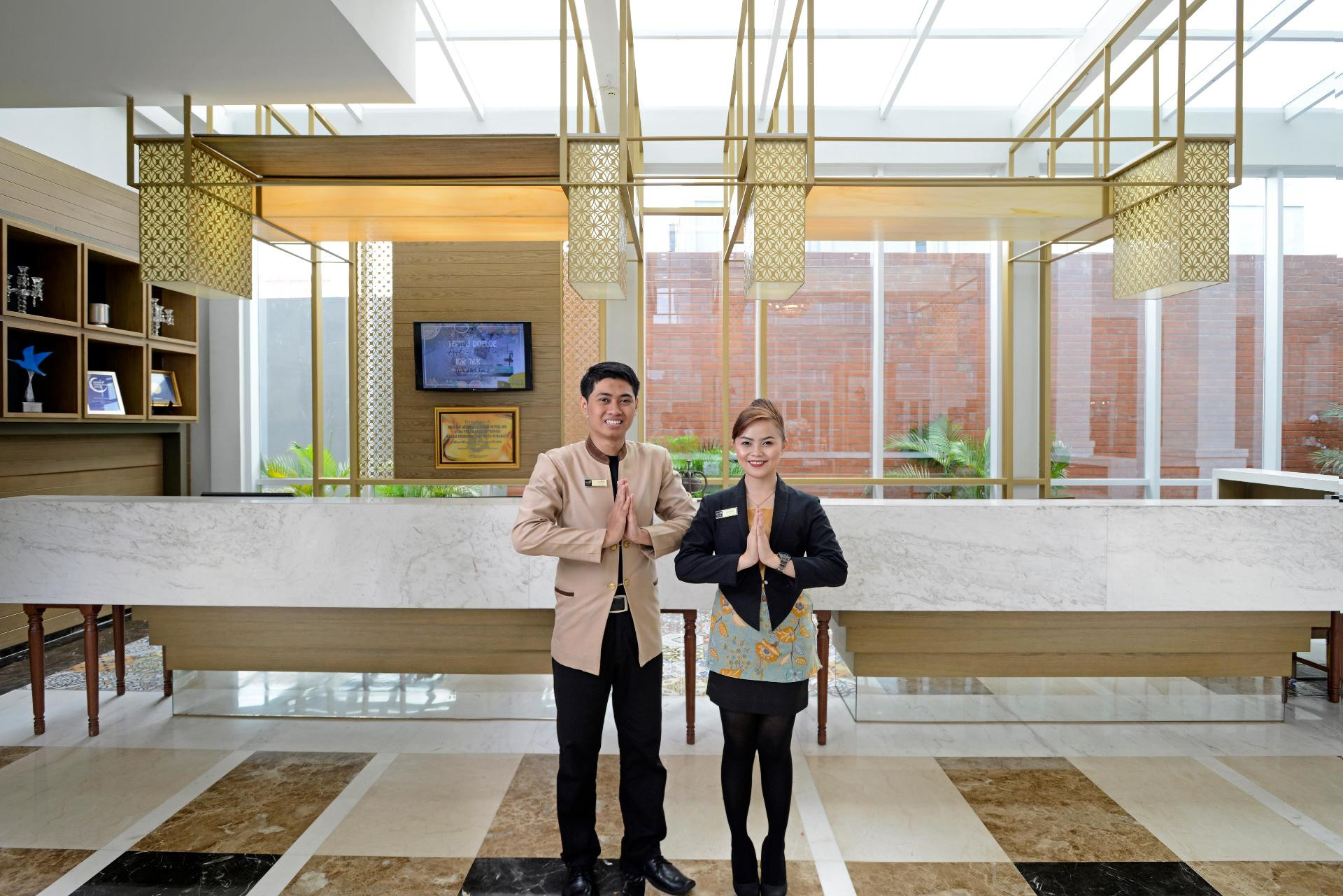 Vista Lobby La Lisa Hotel Surabaya