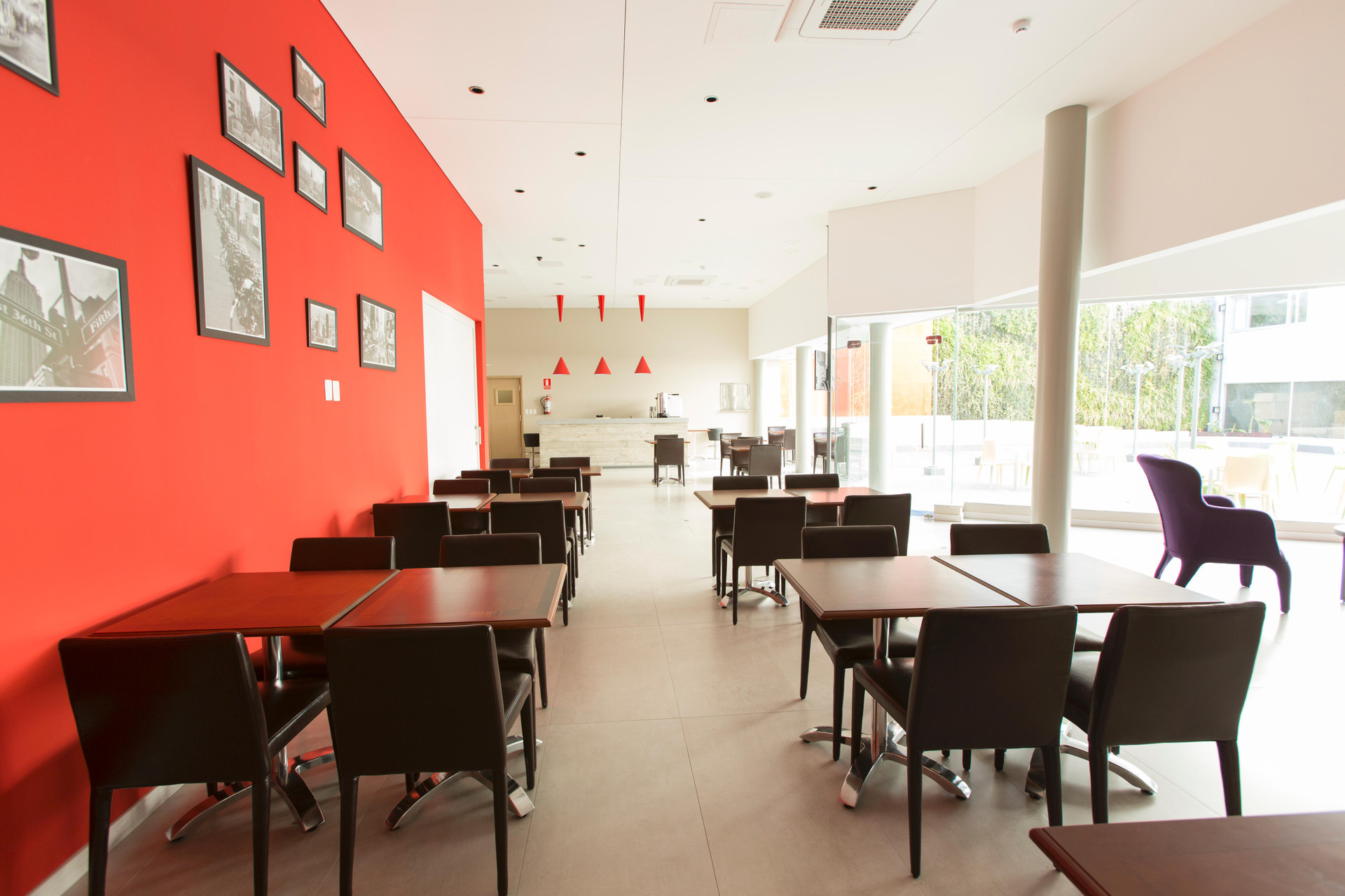 Restaurant Regency Way Montevideo Hotel