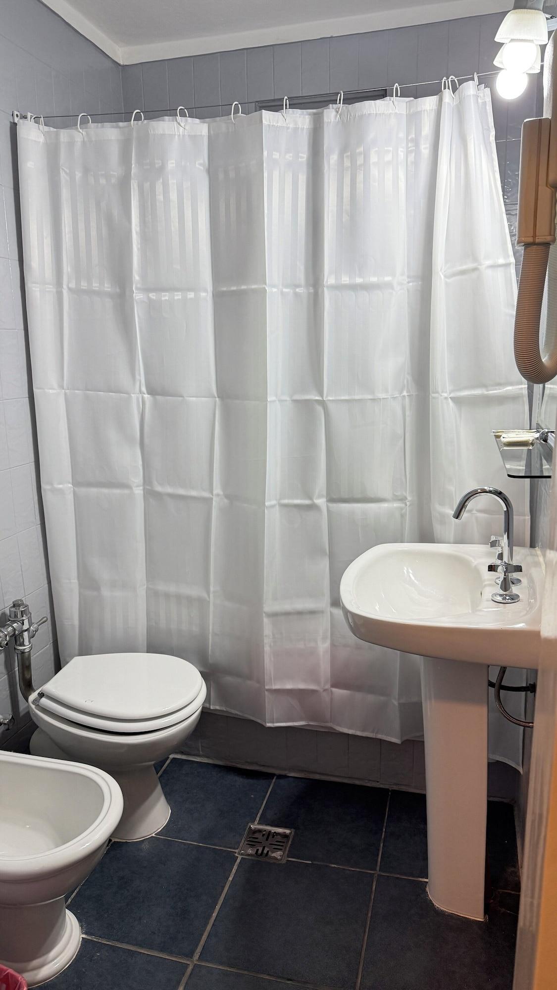 Equipamiento de Habitación Diplomat Hotel