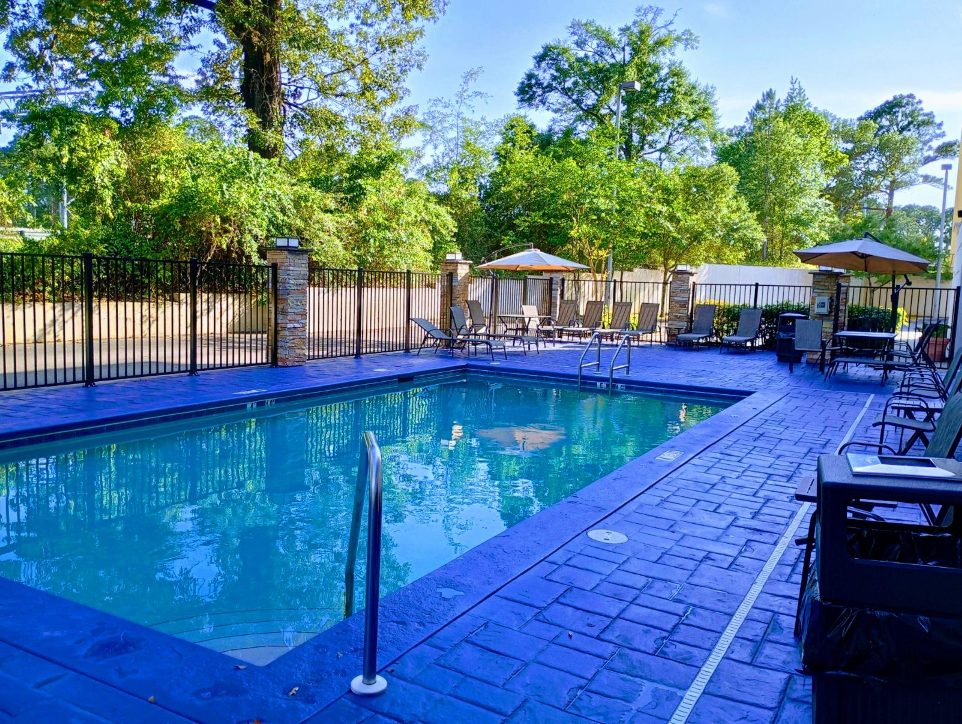 Vista Piscina Holiday Inn Express & Suites Mobile West I-10 by IHG