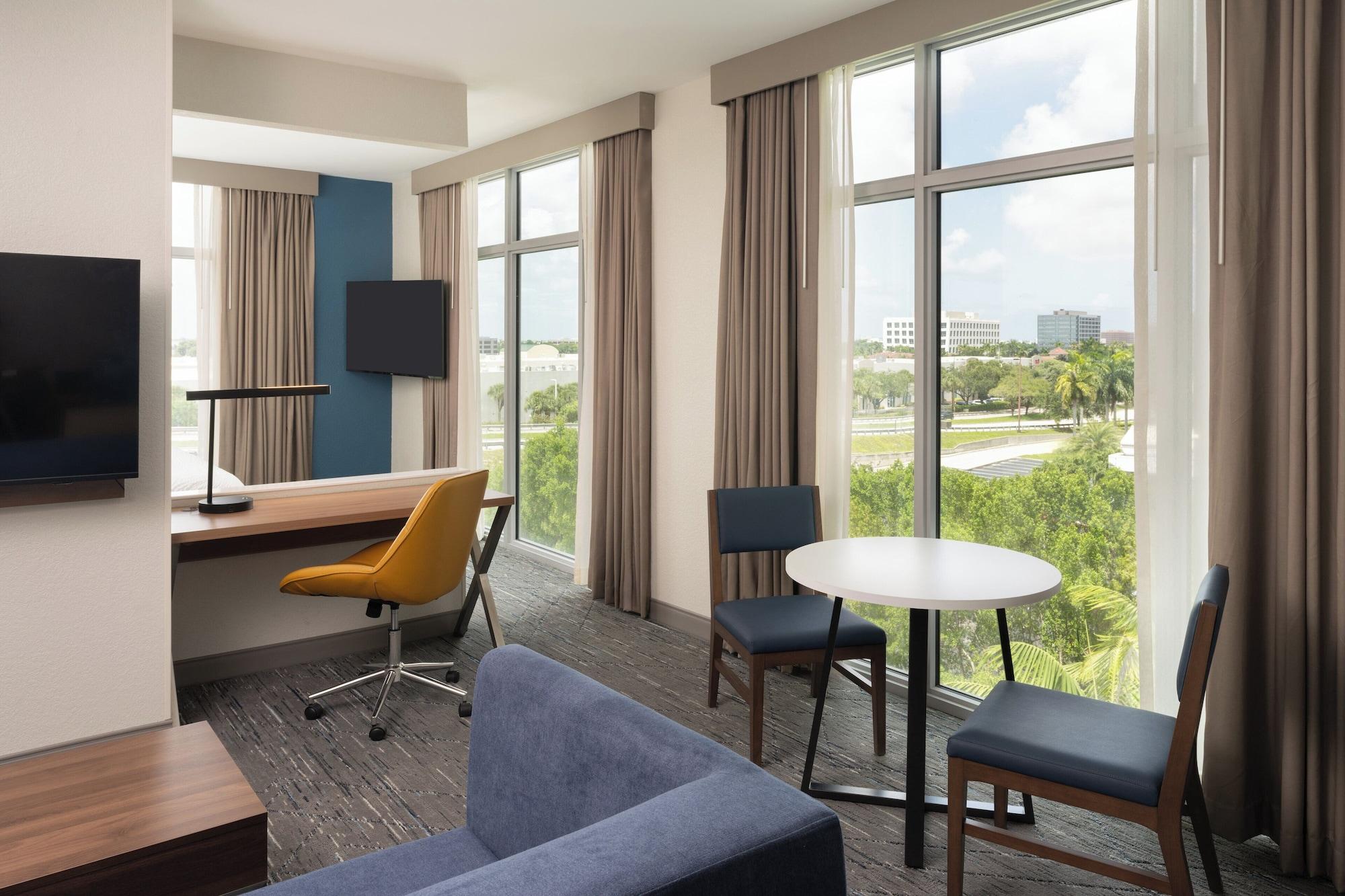 Habitación Holiday Inn Express Miami Airport Blue Lagoon Area by IHG