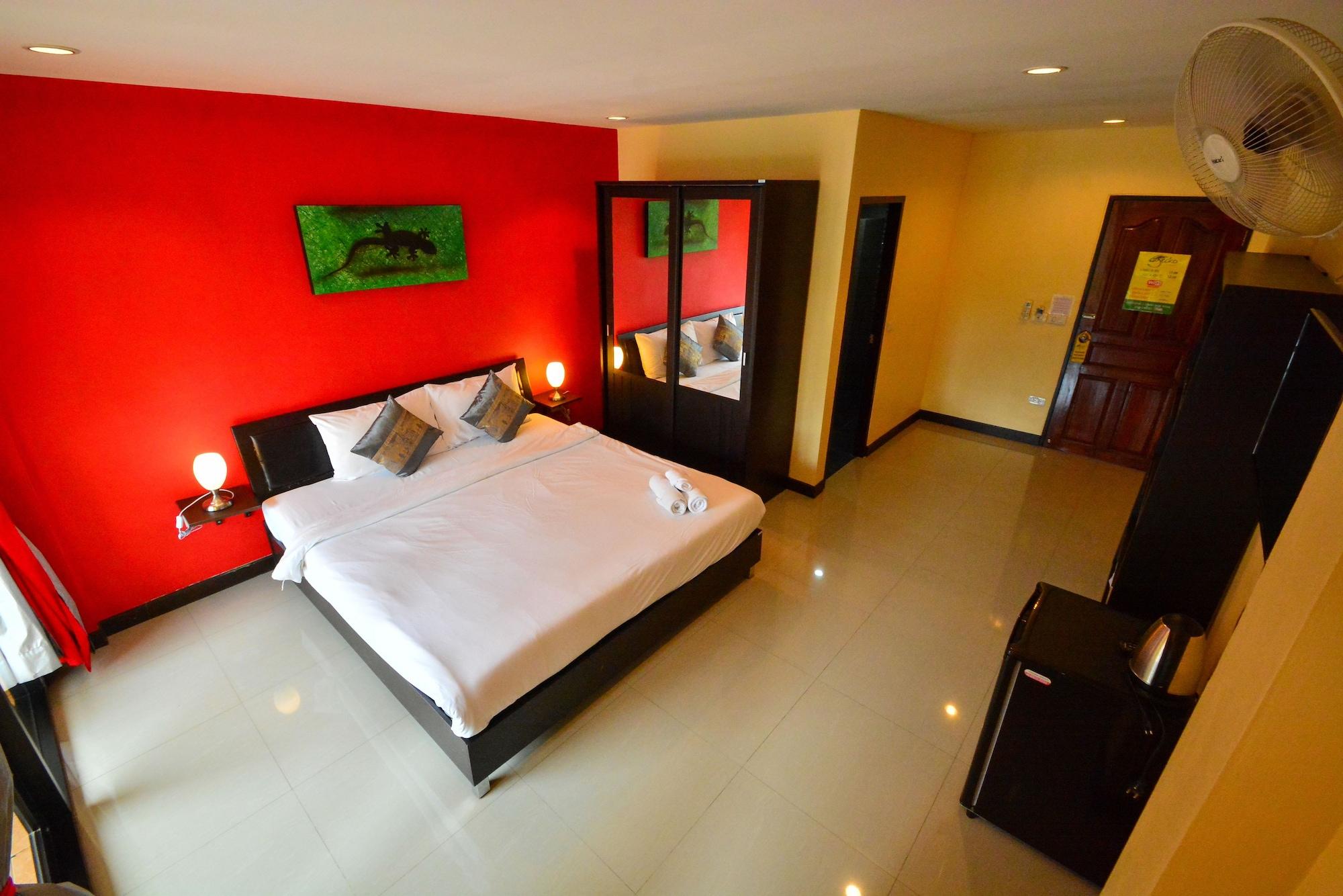 Varios Gecko Hotel