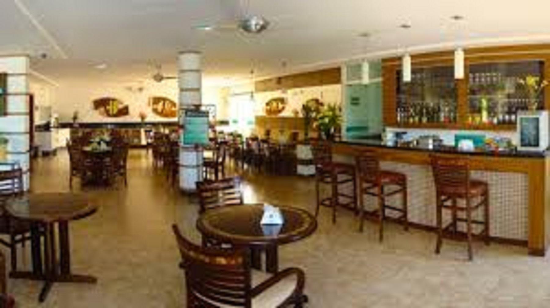 Vista Lobby Lago Hotel